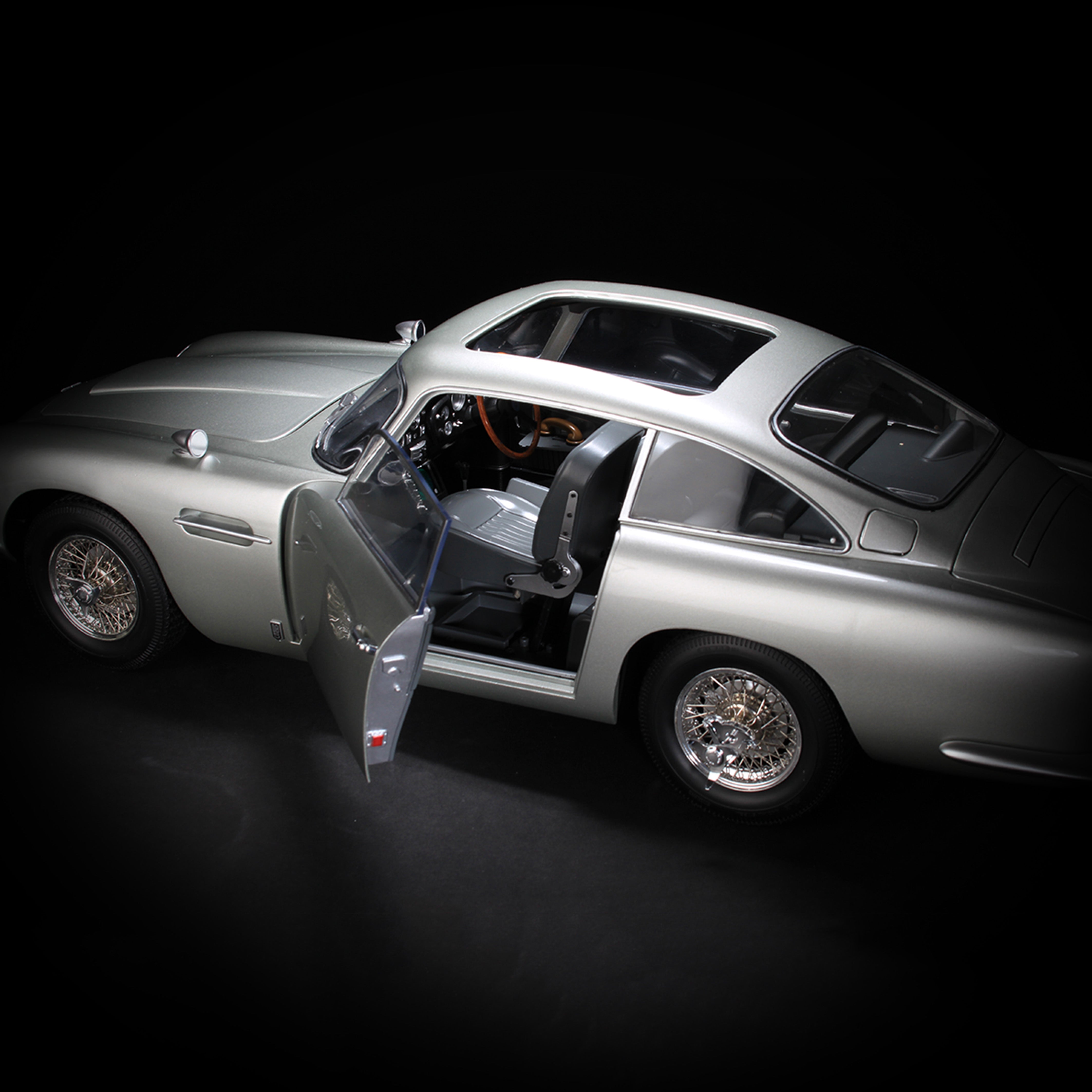 James Bond Goldfinger Aston Martin DB5 Model Car Kit - Subscription - By Agora Models