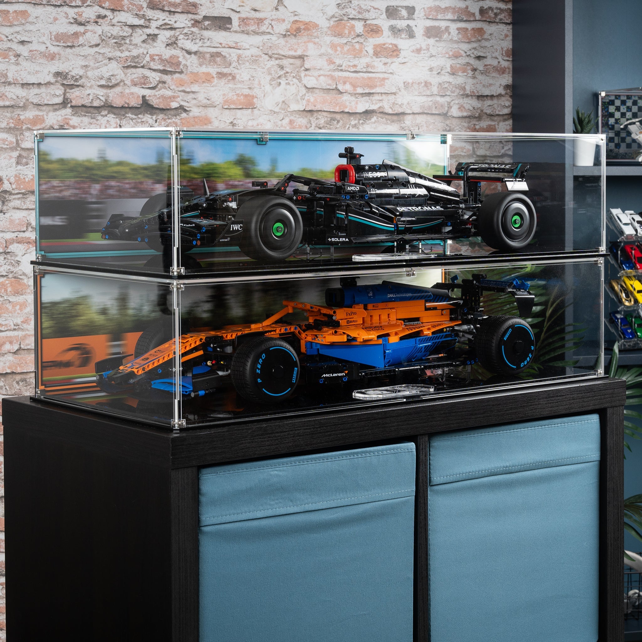 Display Case for LEGO® Technic: McLaren Formula 1™ Race Car (42141)