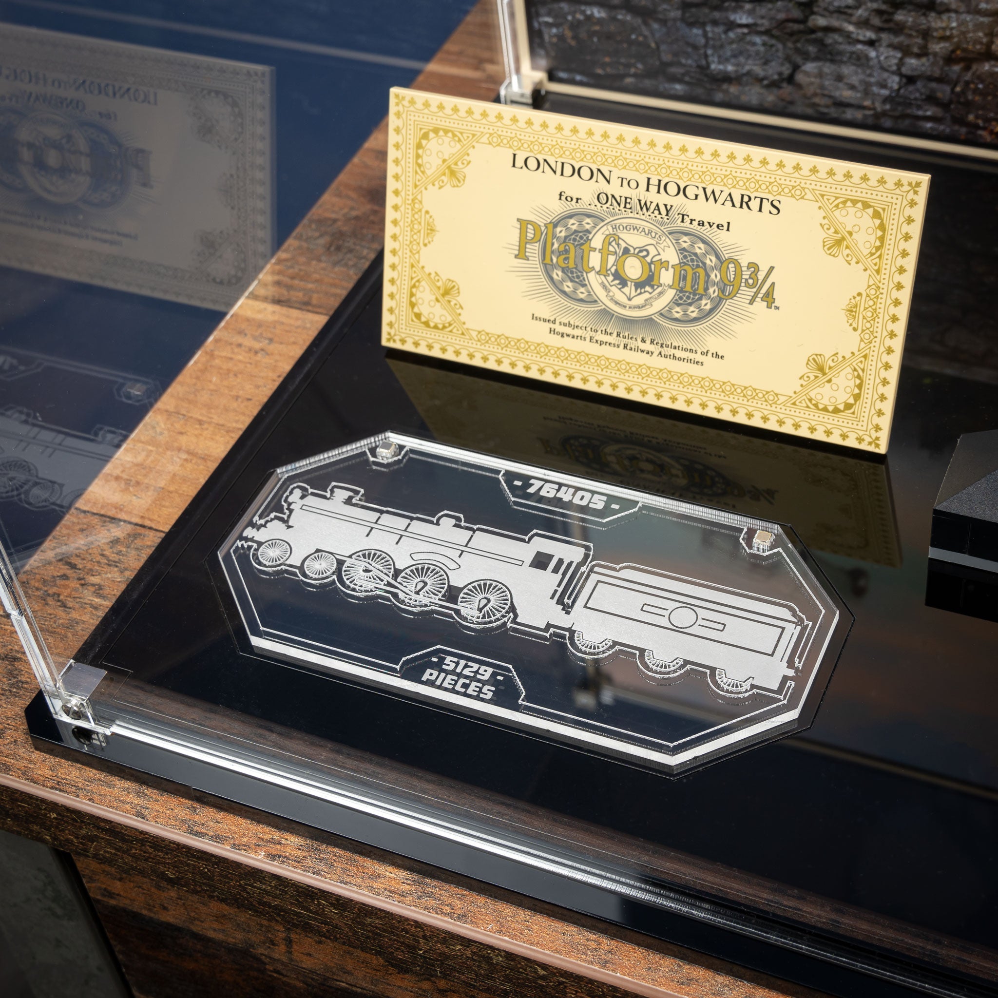 Display Case for LEGO® Harry Potter: Hogwarts Express™ Collectors' Edition (76405)