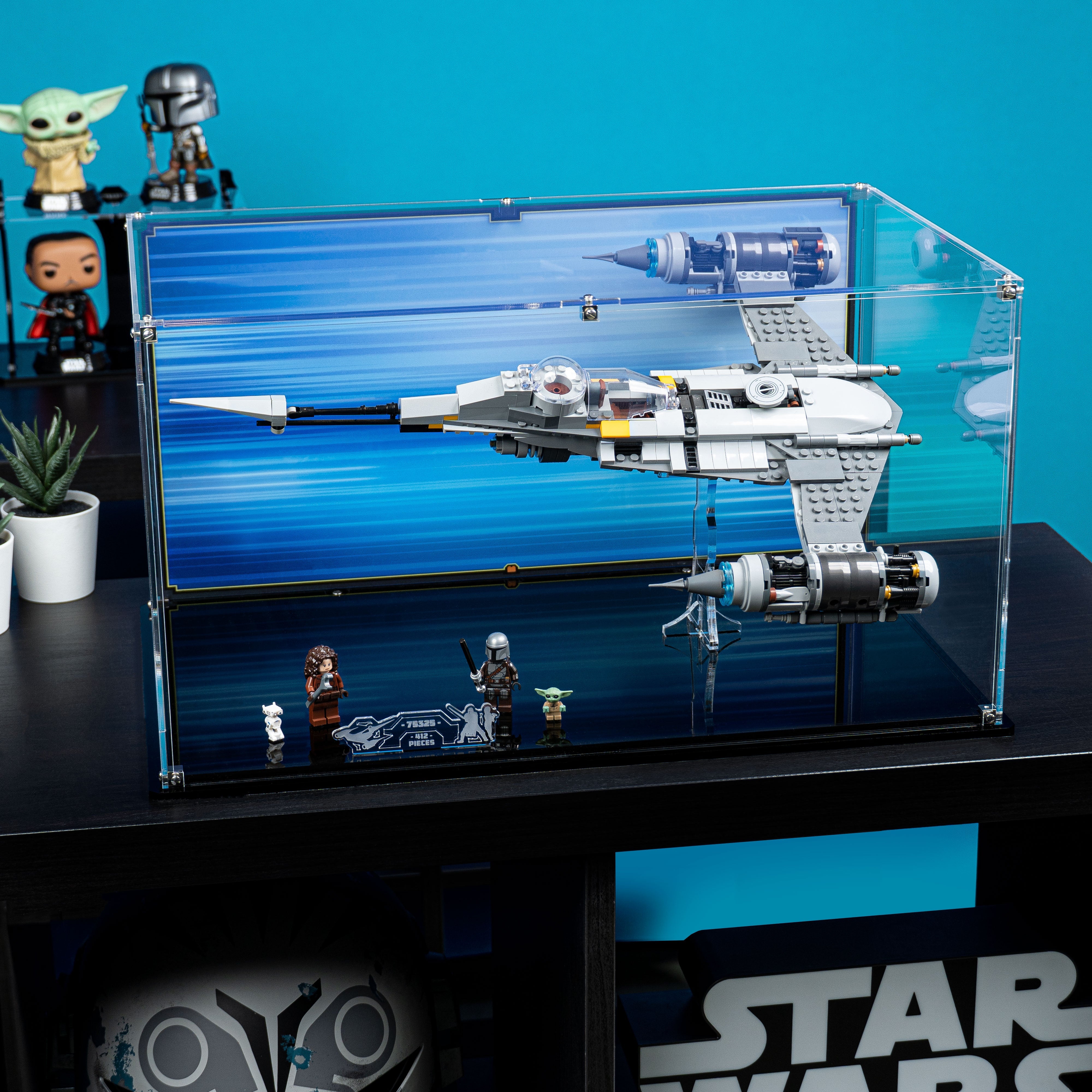 Display Case for LEGO® Star Wars The Mandalorian's N-1 Starfighter™ (75325)