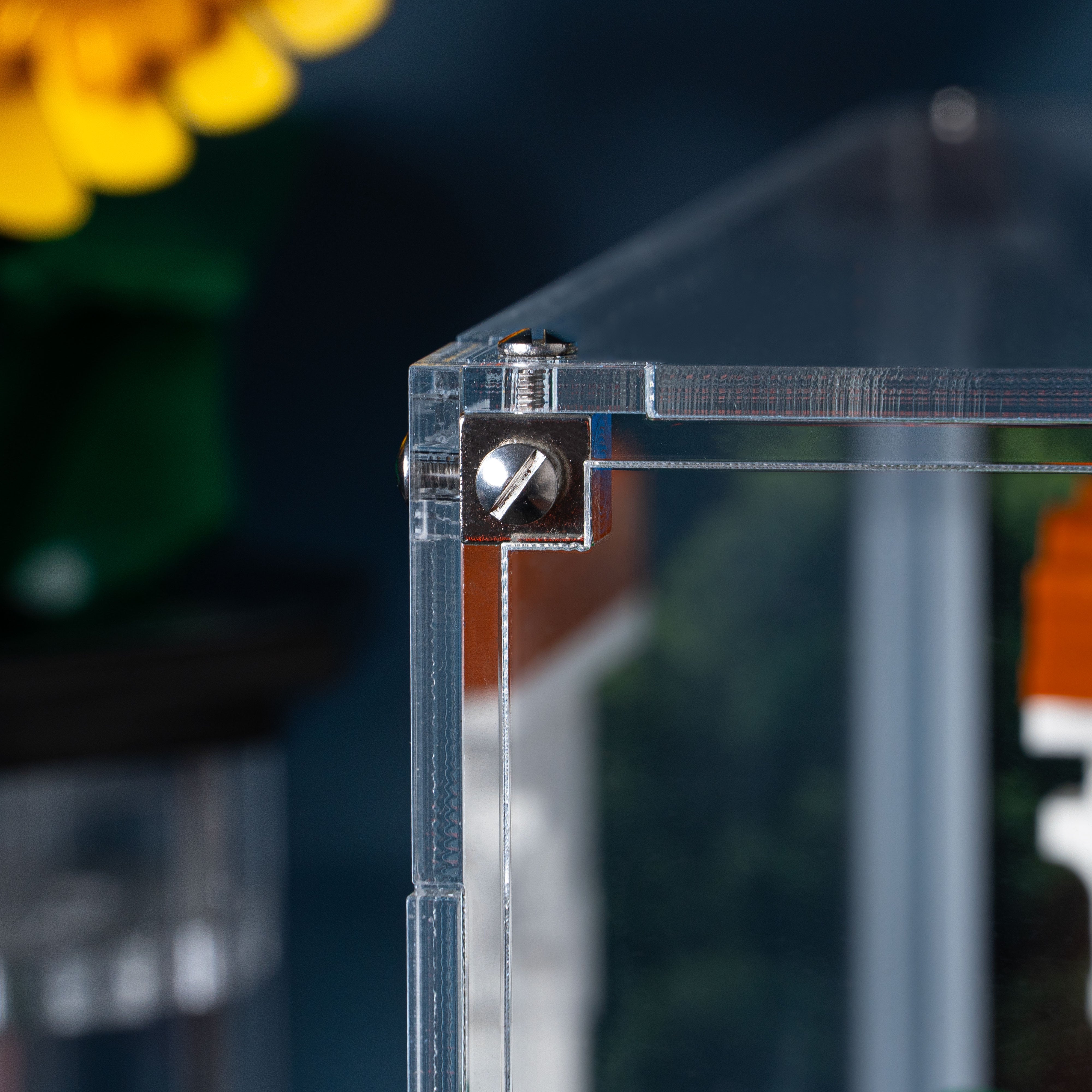 Display Case for LEGO® Icons: Fountain Garden (10359)