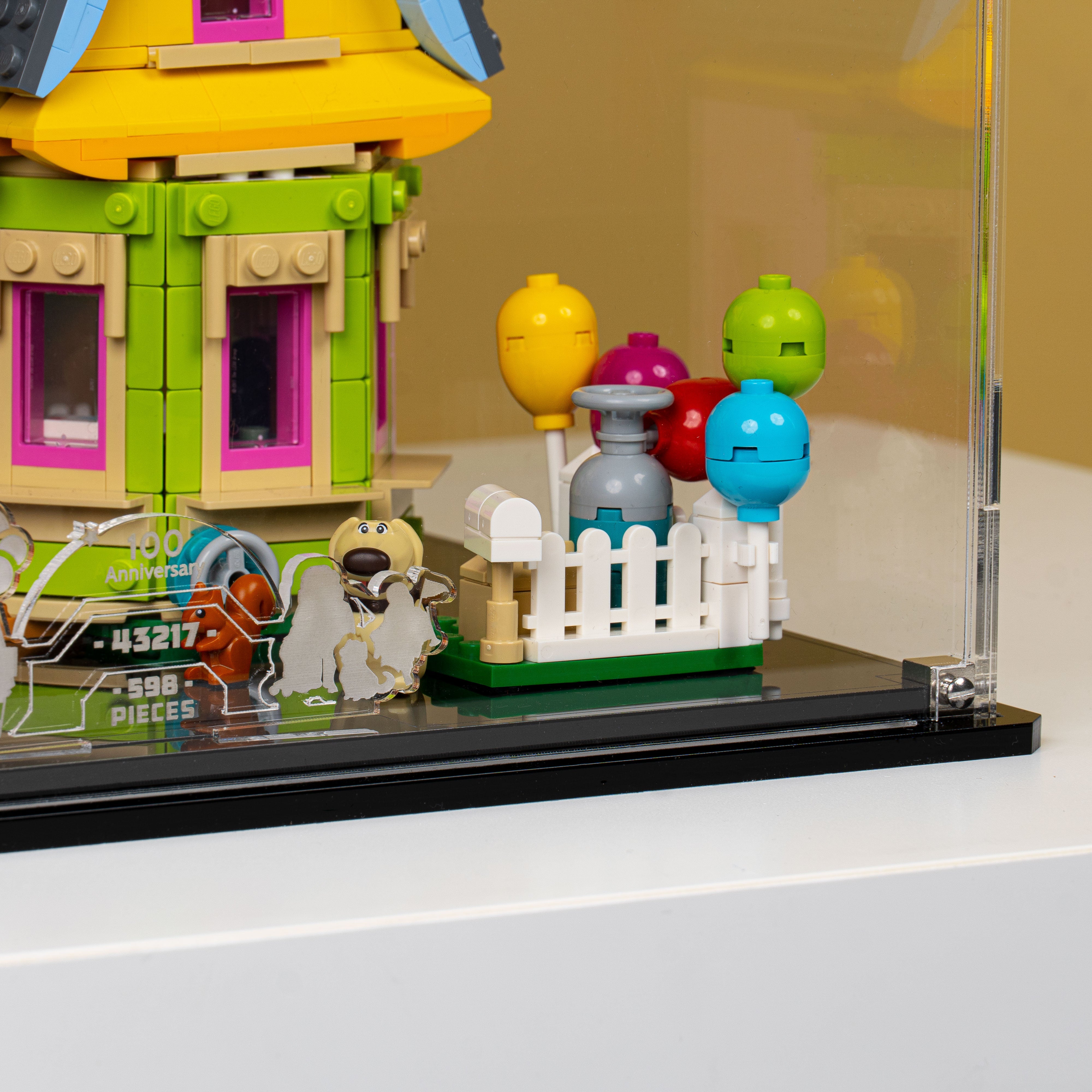Display Case for LEGO® ‘Up’ House (43217)