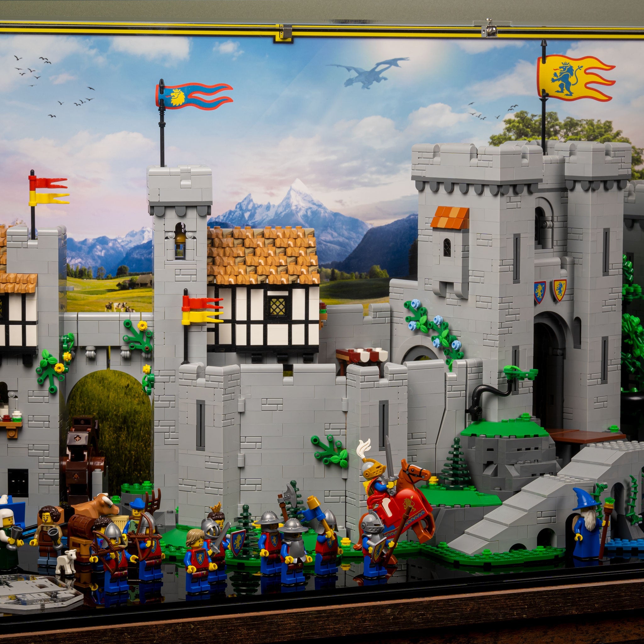 Display Case for LEGO® Lion Knights' Castle (10305)