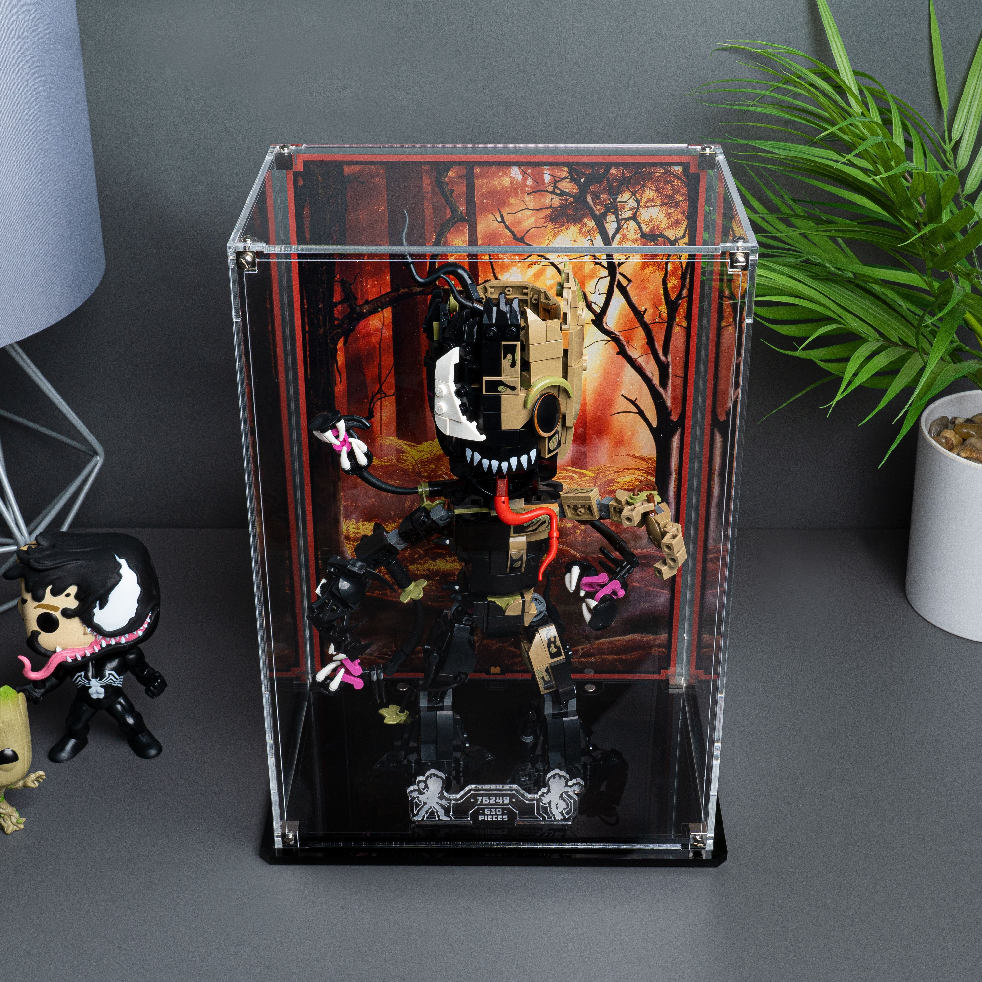 Display Case for LEGO® Marvel Venomised Groot (76249)