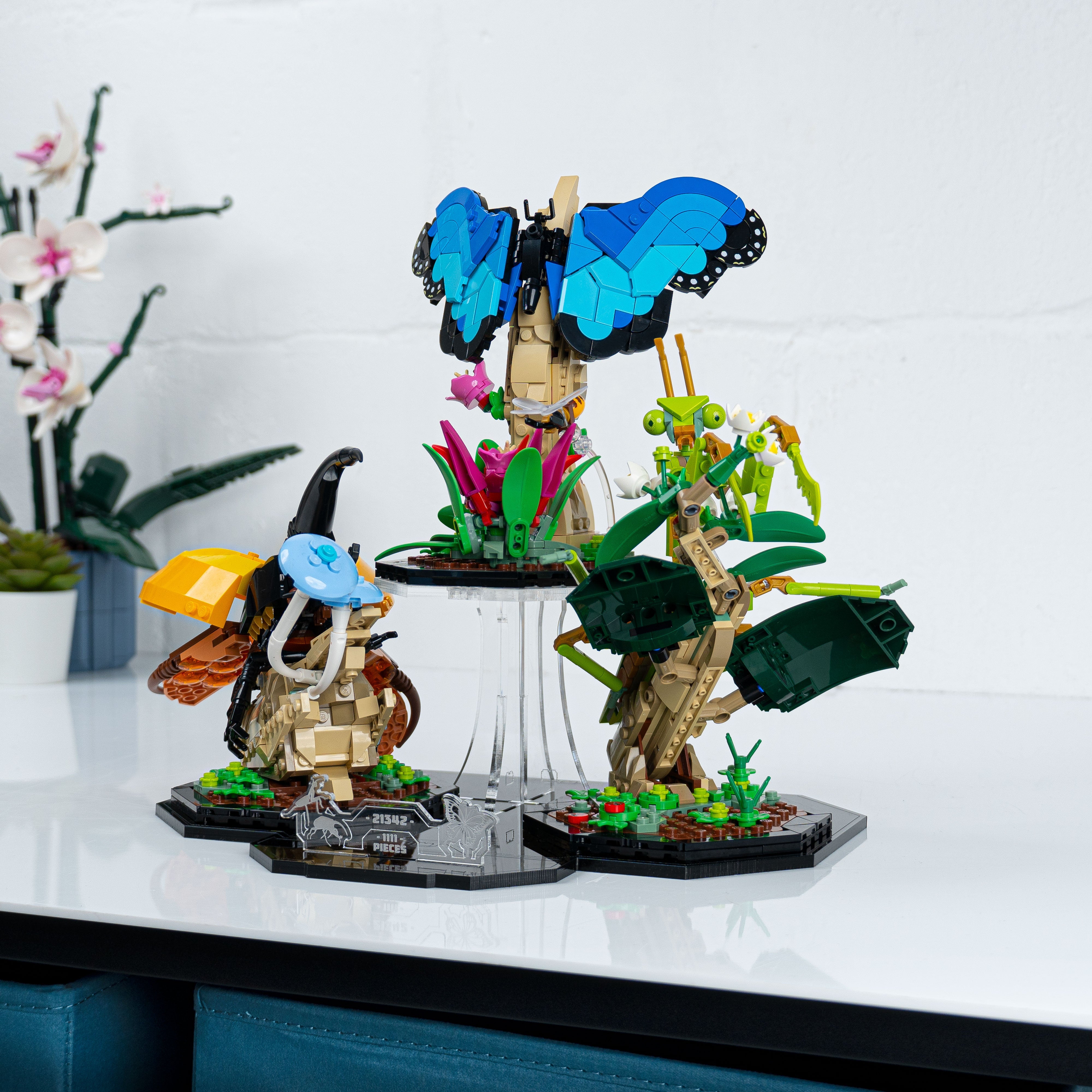 Display Stand for LEGO® Ideas: The Insect Collection (21342)