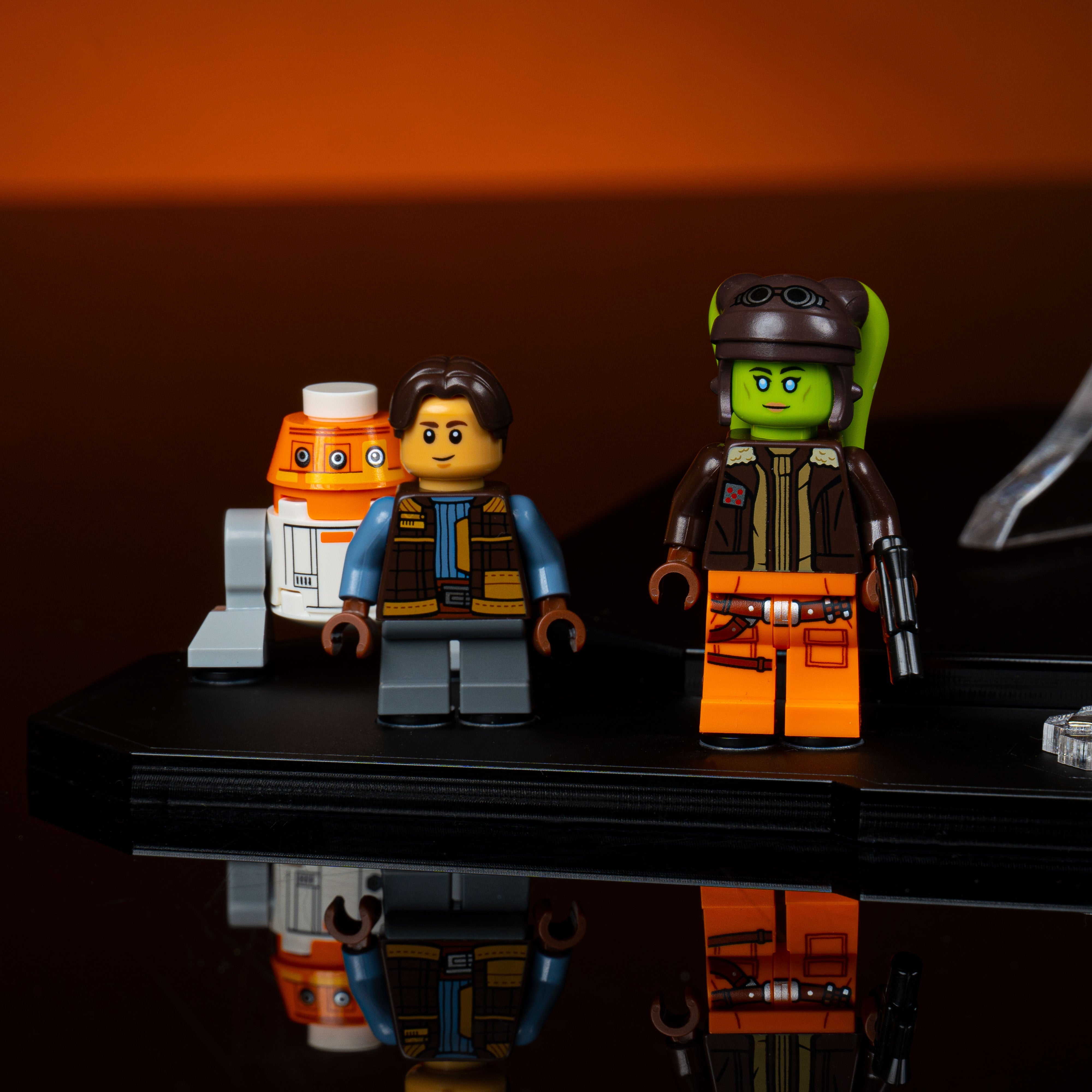 Limited Edition Display Stand for LEGO® Star Wars™ Ghost & Phantom II (75357)