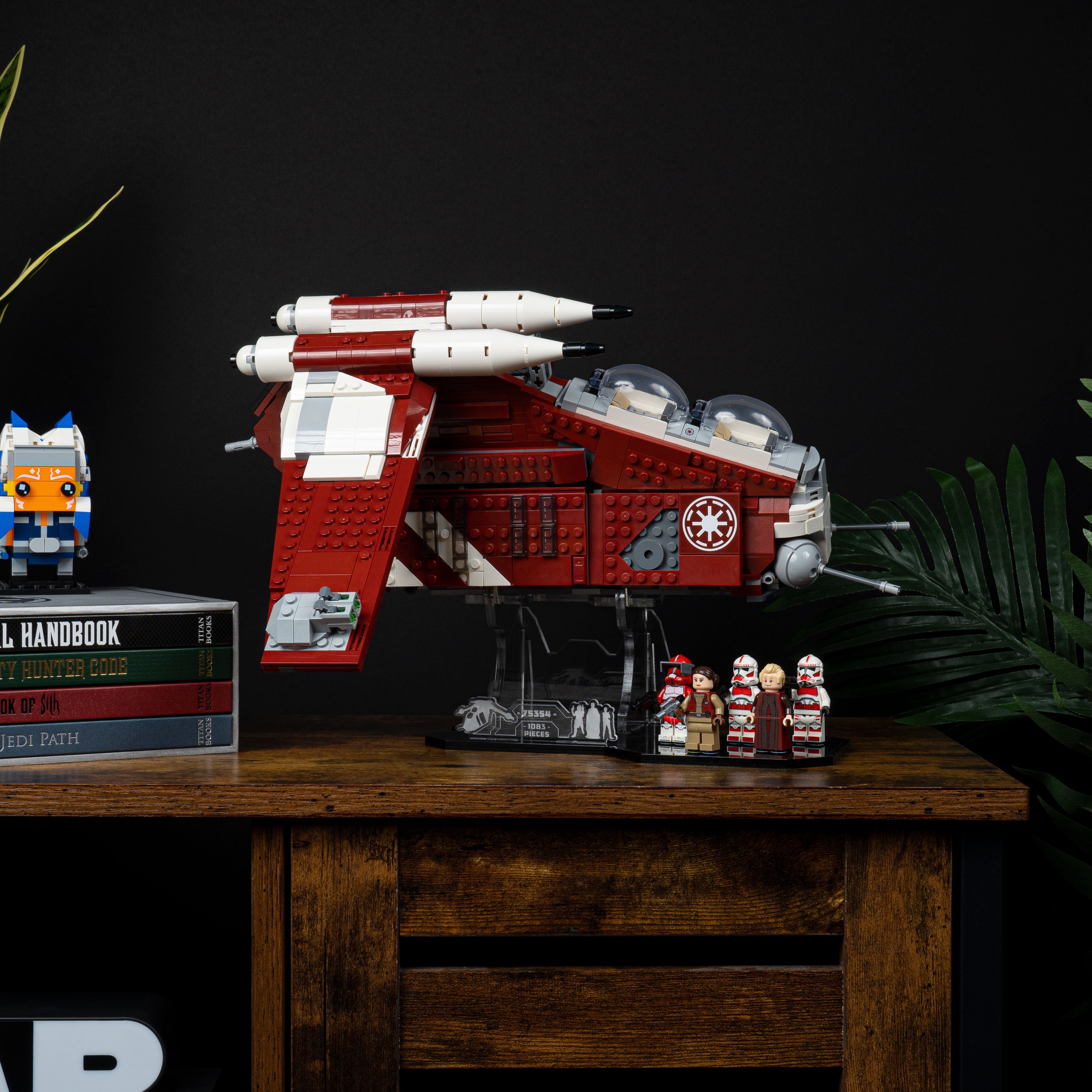 Display Stand for LEGO® Star Wars™ Coruscant Guard Gunship™ (75354)