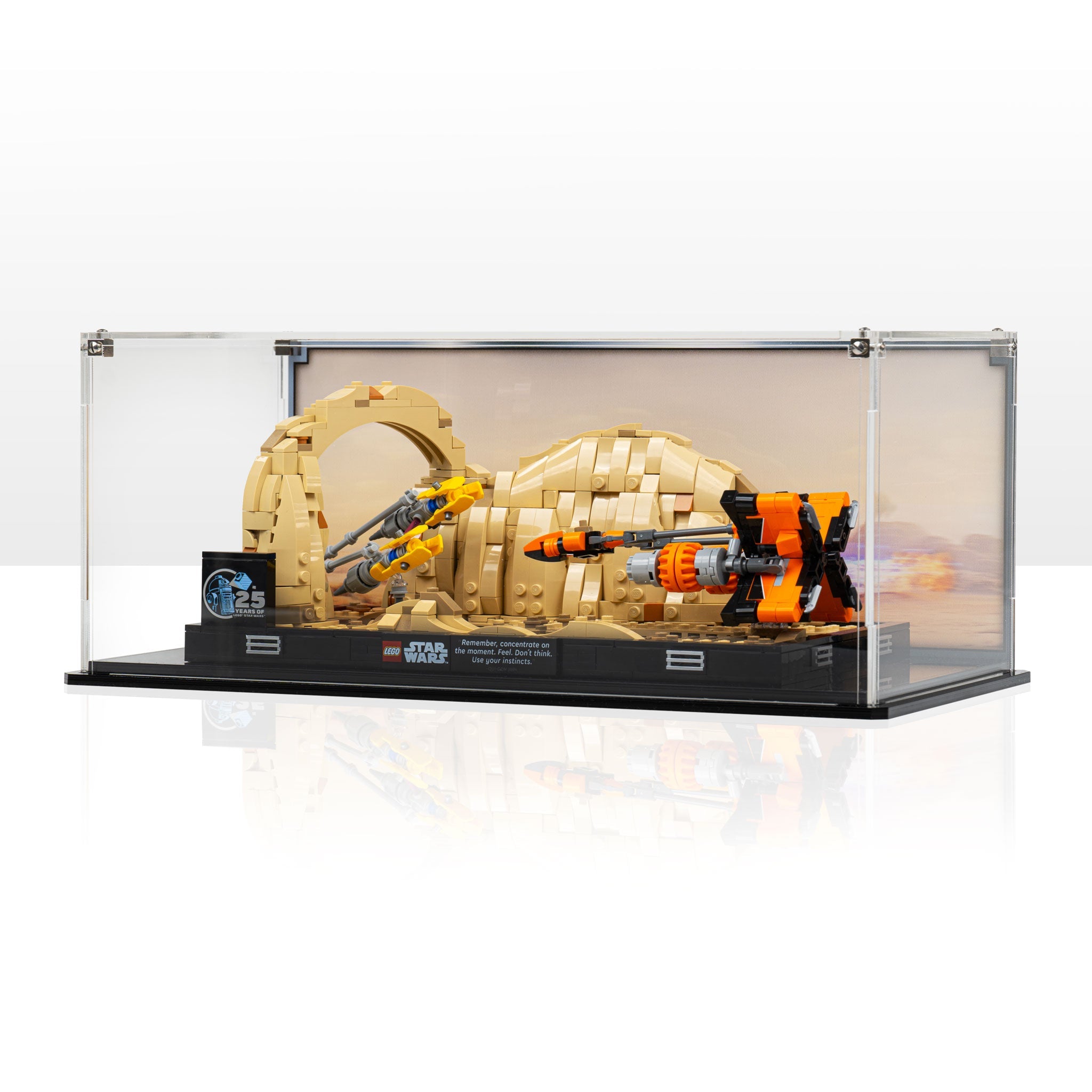 Display Case for LEGO® Star Wars Mos Espa Podrace Diorama (75380)