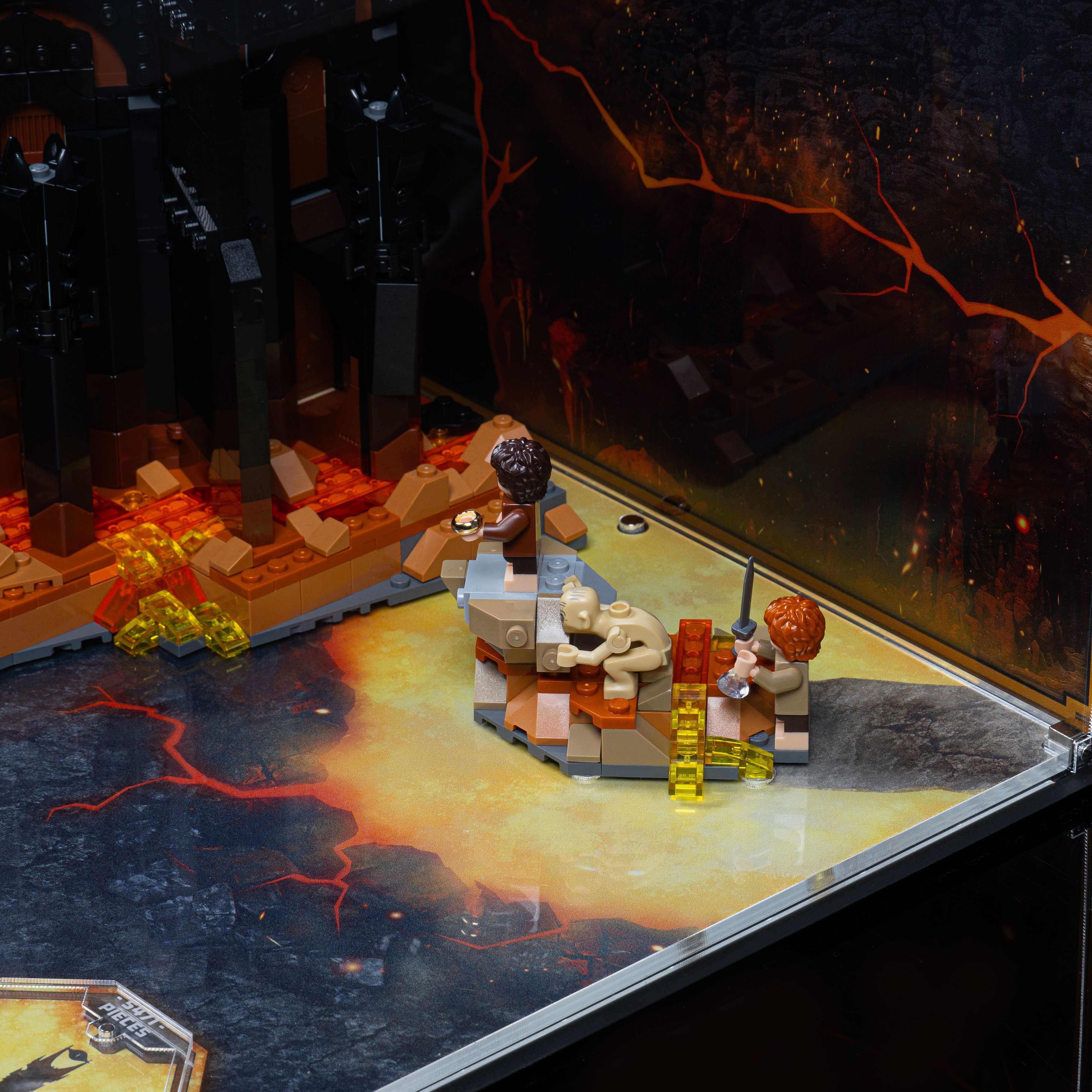 Limited Edition Display Case for LEGO® The Lord of the Rings: Barad-dûr™ with Fell Beast (10333 & 40693)