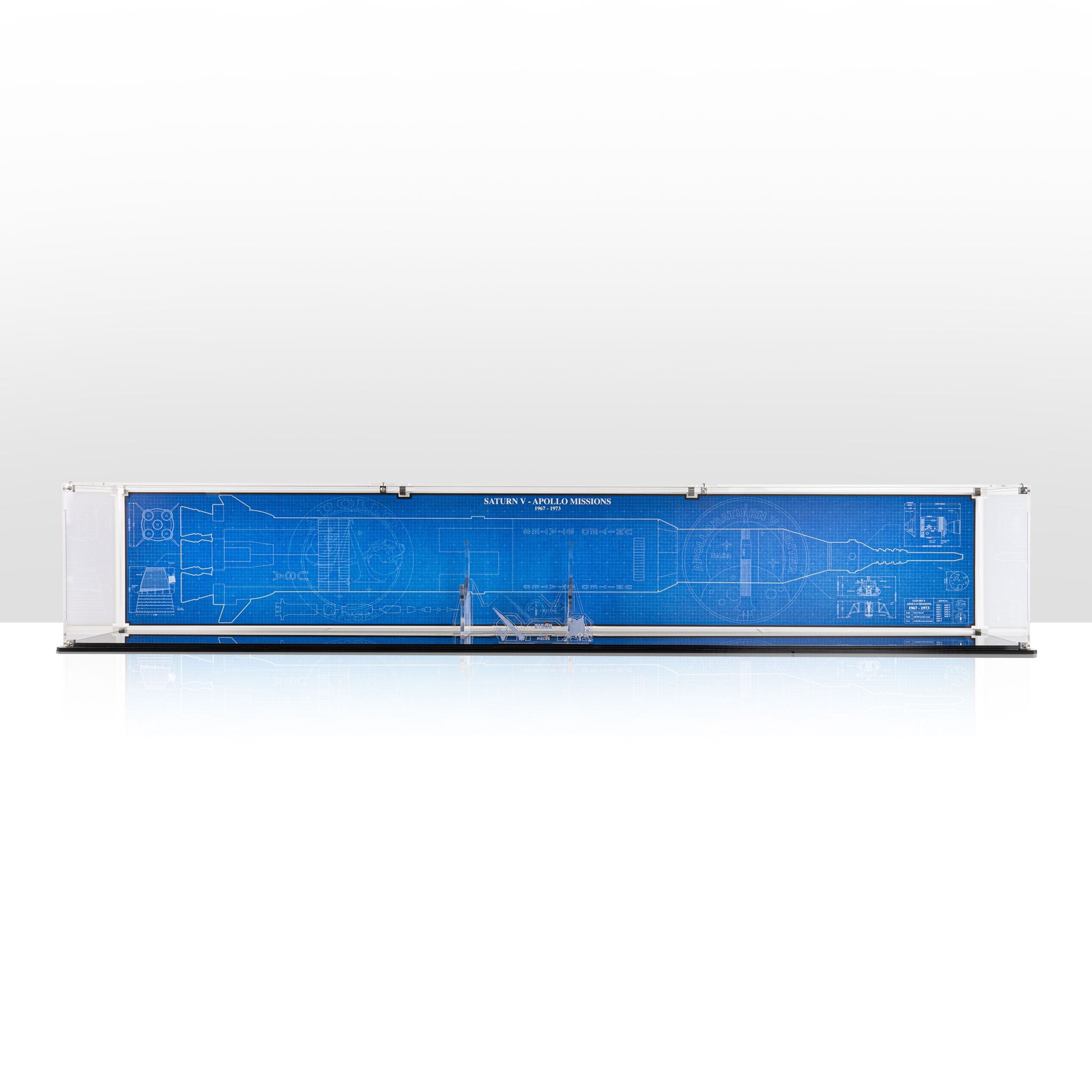 Display Case (horizontal) for LEGO® Ideas: NASA Apollo Saturn V (21309)