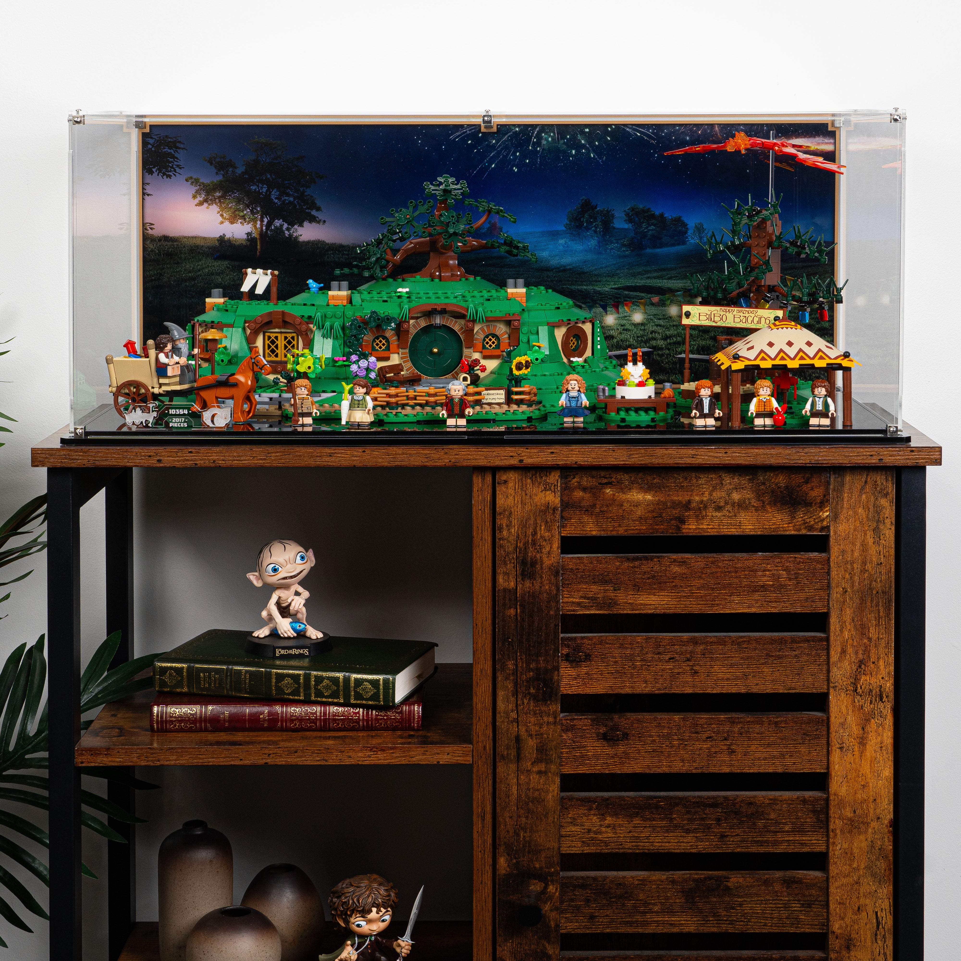 Display Case for LEGO® Icons: Lord of the Rings The Shire™ (10354)