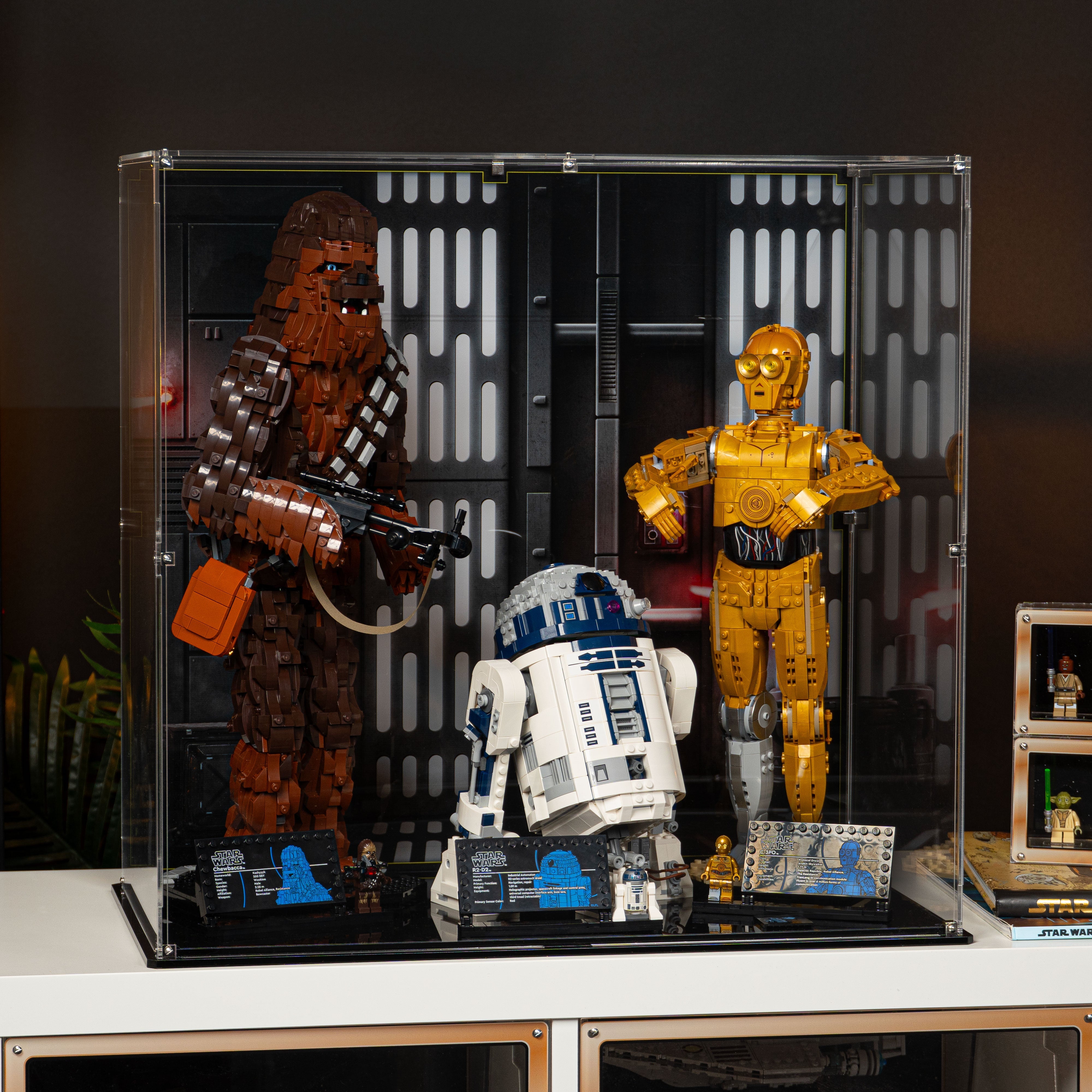 Display Case for LEGO® Star Wars™ Chewbacca, C-3PO and R2-D2 (75371, 75398, 75379)