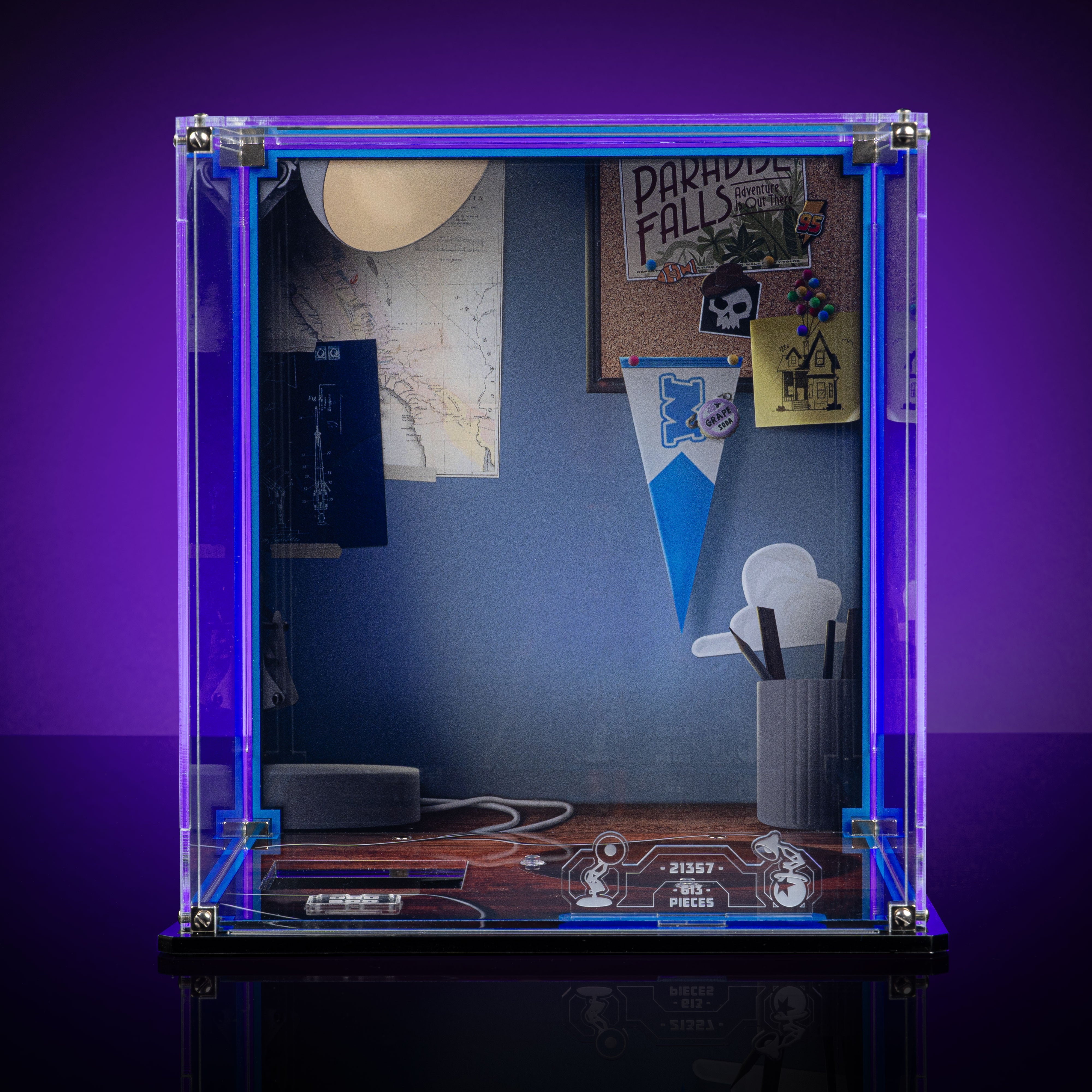 Limited Edition Display Case for LEGO® Ideas: Disney Pixar Luxo Jr. (21357)