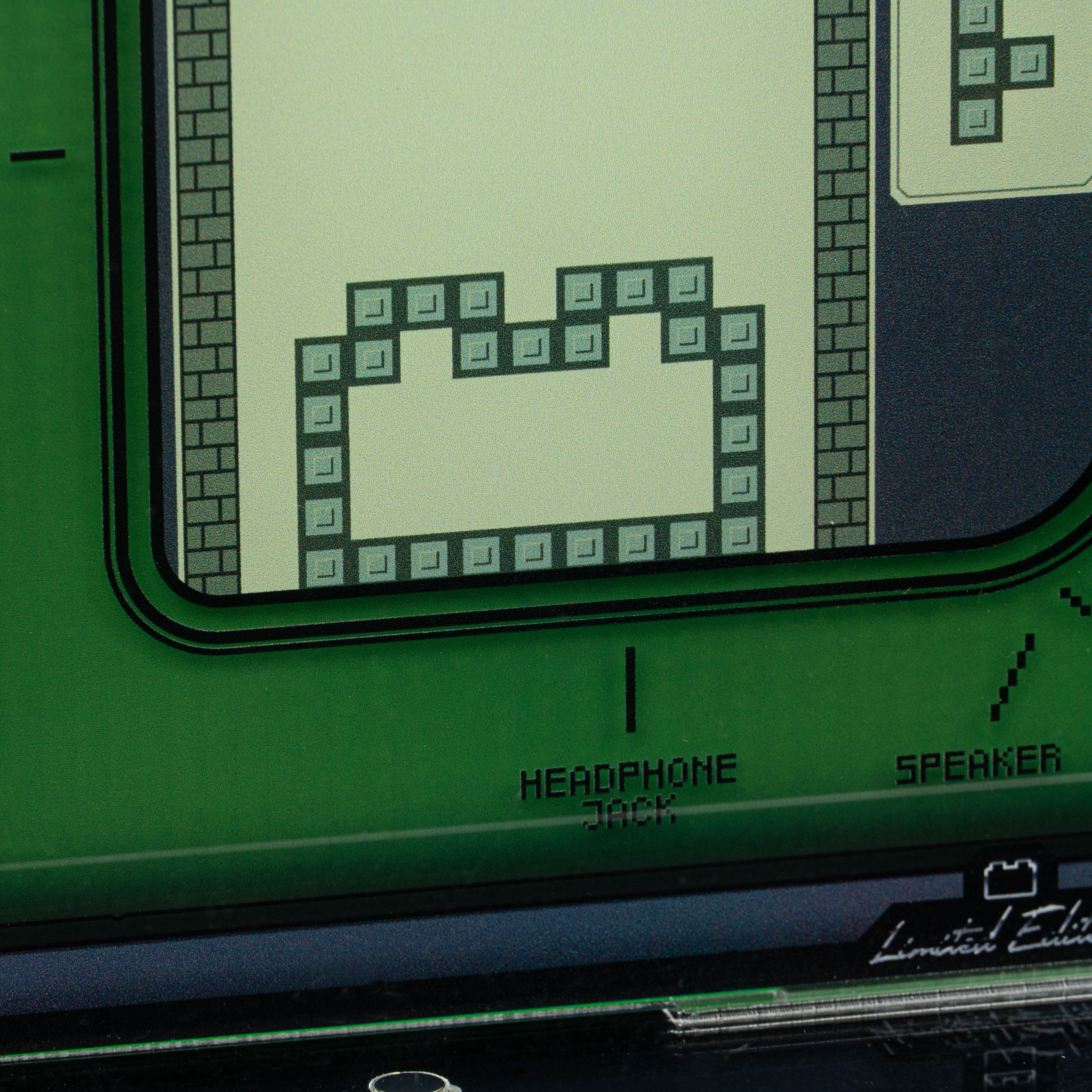 Limited Edition Display Case for LEGO® Super Mario Game Boy™ (72046)