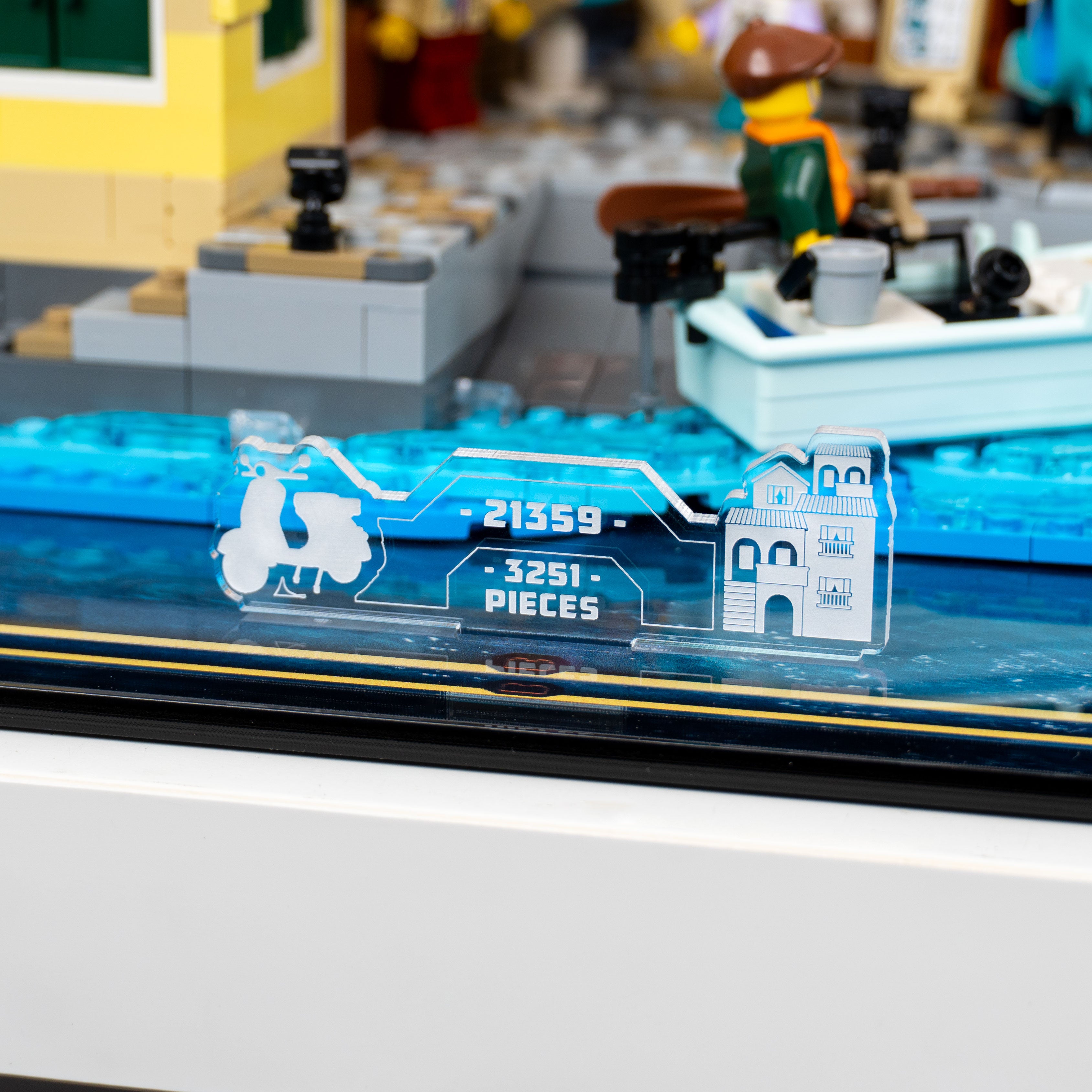 Display Case for LEGO® Ideas: Italian Riviera (21359)