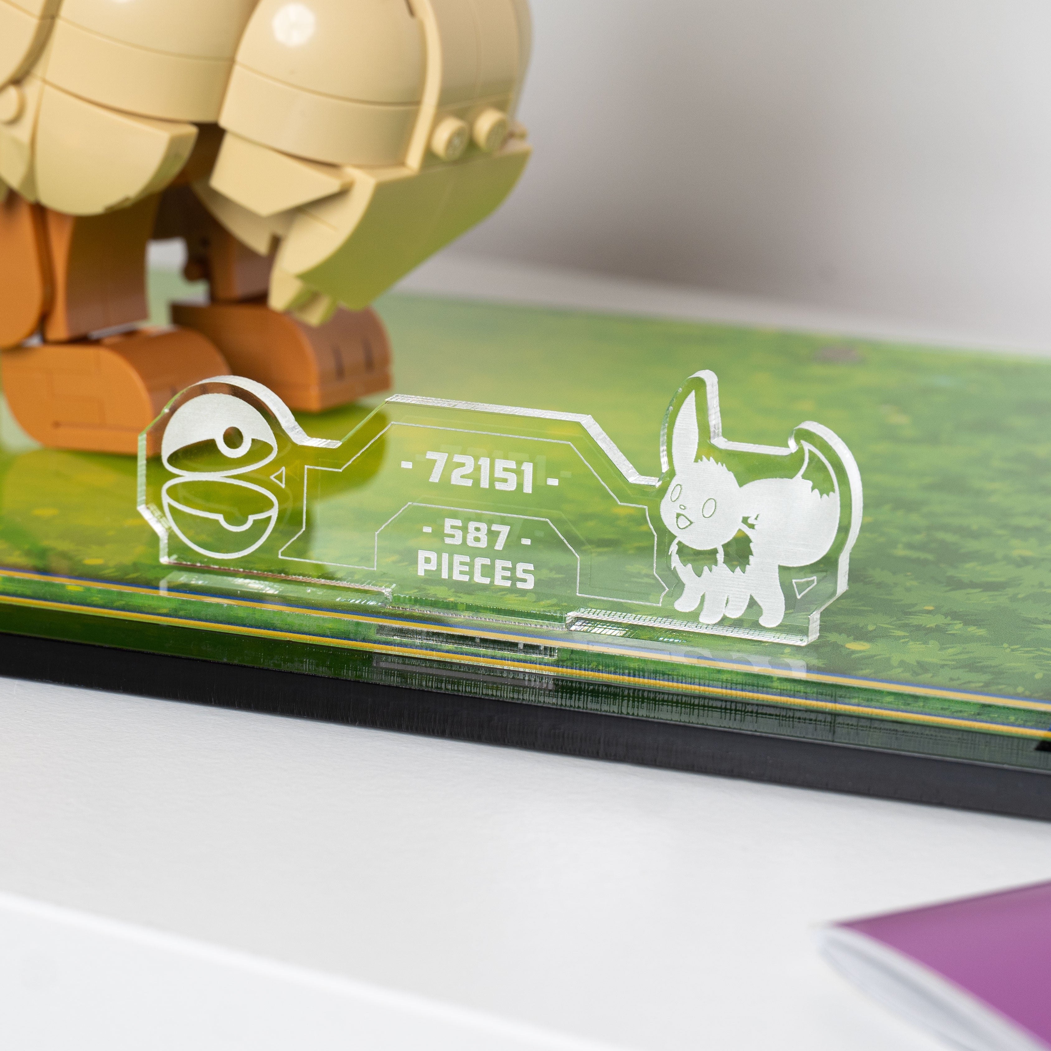 Display Case for LEGO® Pokémon™: Eevee (72151)