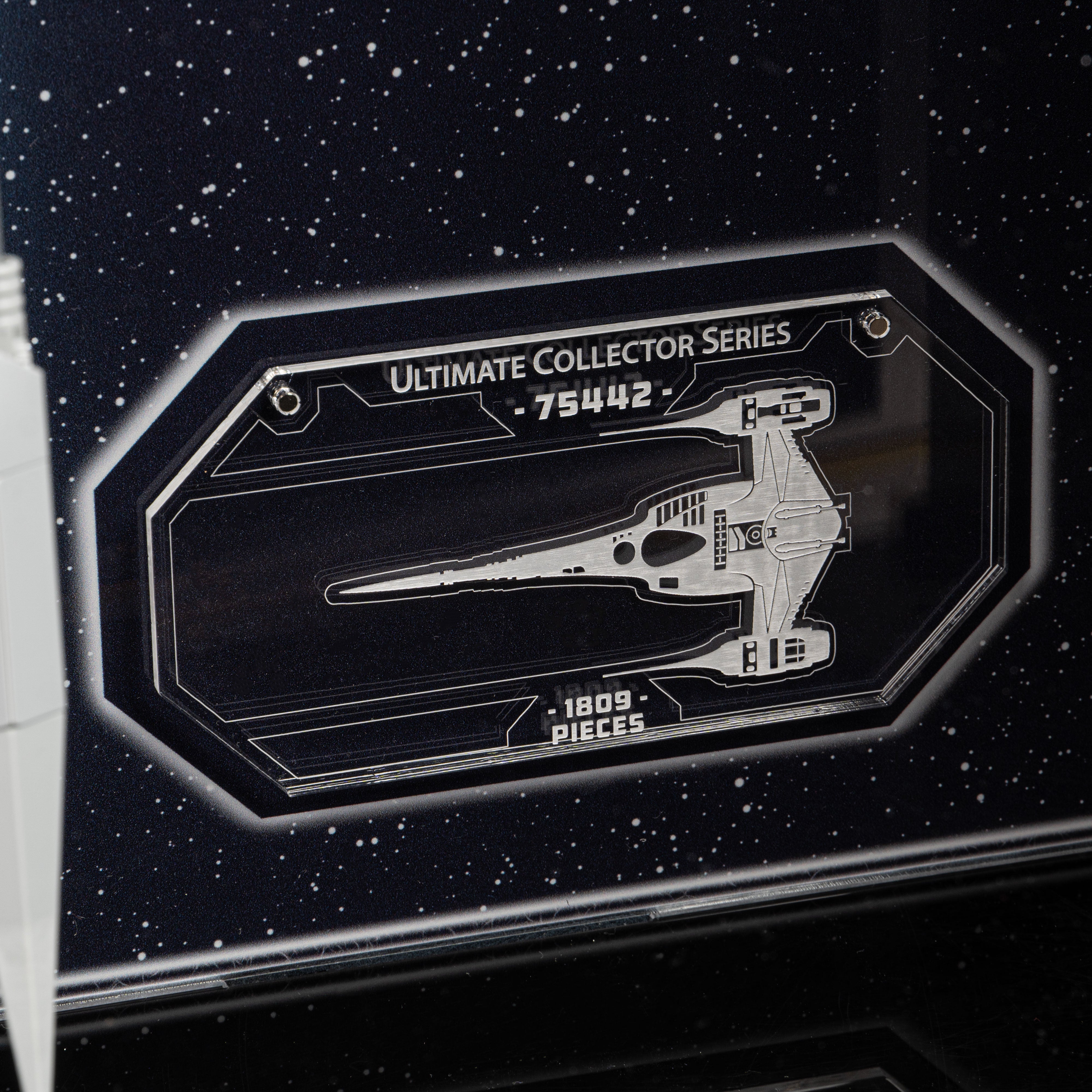 Limited Edition Wall Mountable Display Case for LEGO® Star Wars™ The Mandalorian's N-1 Starfighter™ (75442)