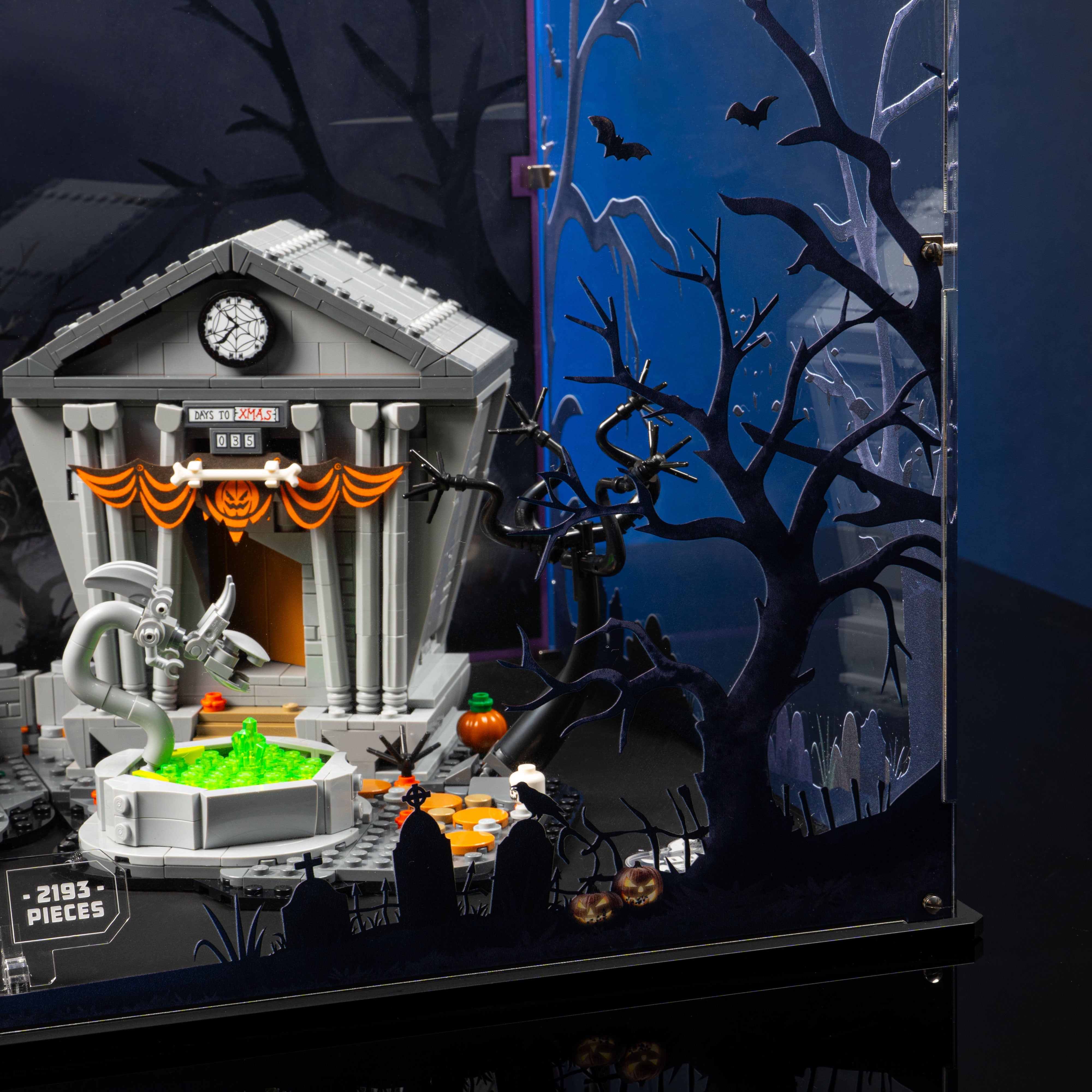 Limited Edition Display Case for LEGO® Ideas: The Nightmare Before Christmas (21351)