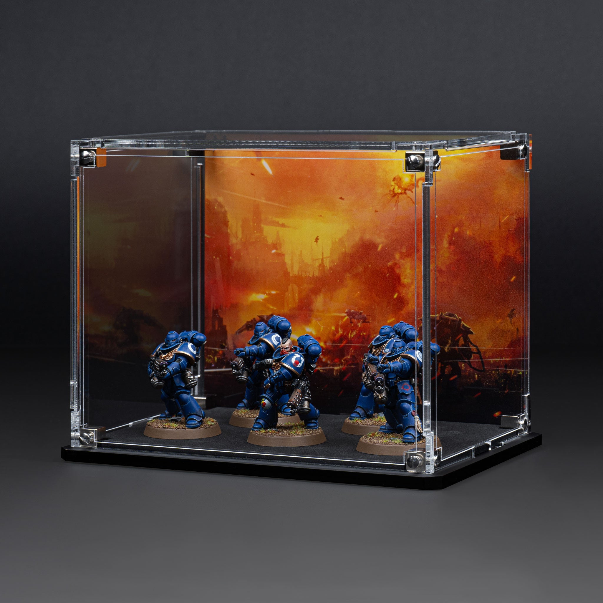 Display Case for Warhammer® Squad with Endless War Background