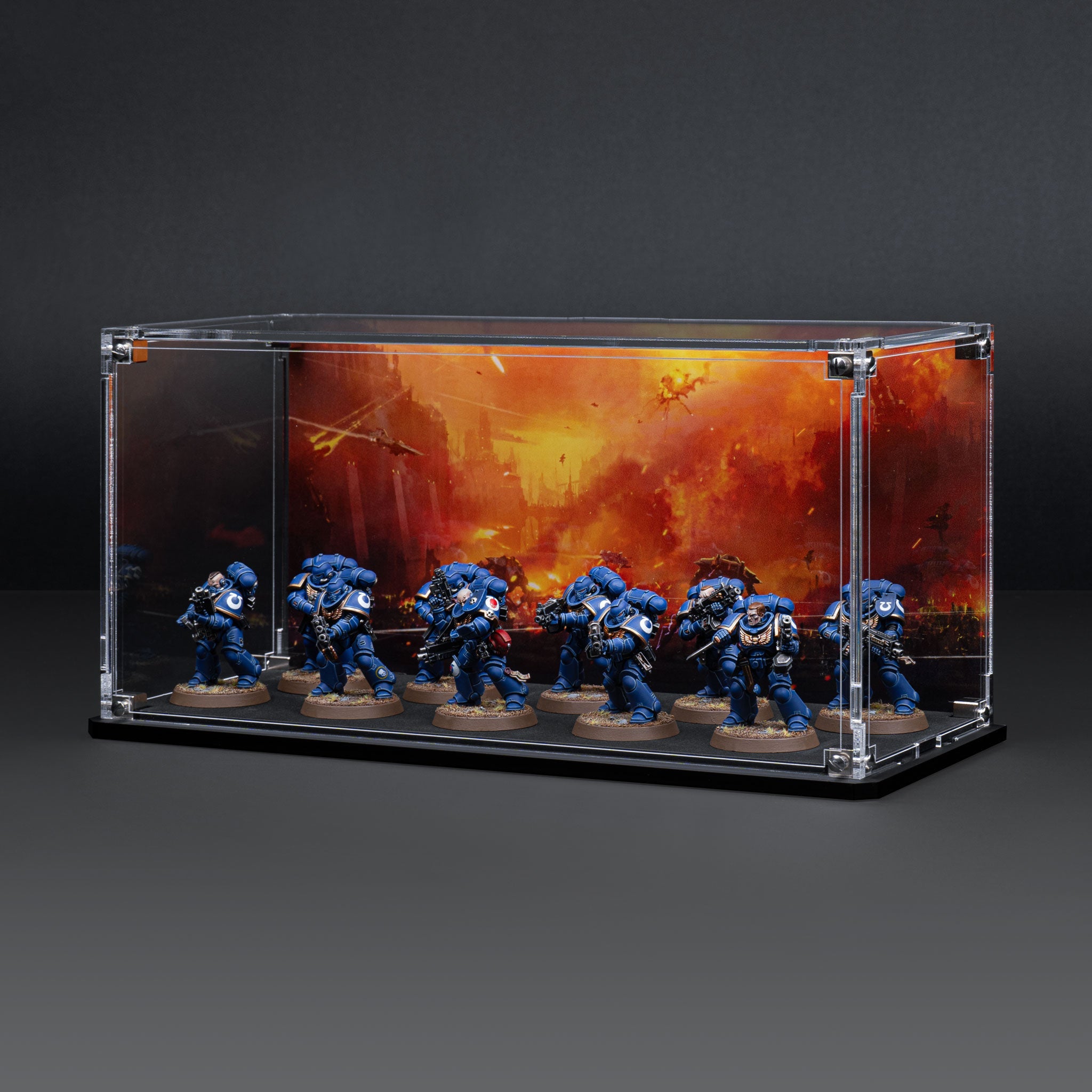 Display Case for Warhammer® Squad with Endless War Background