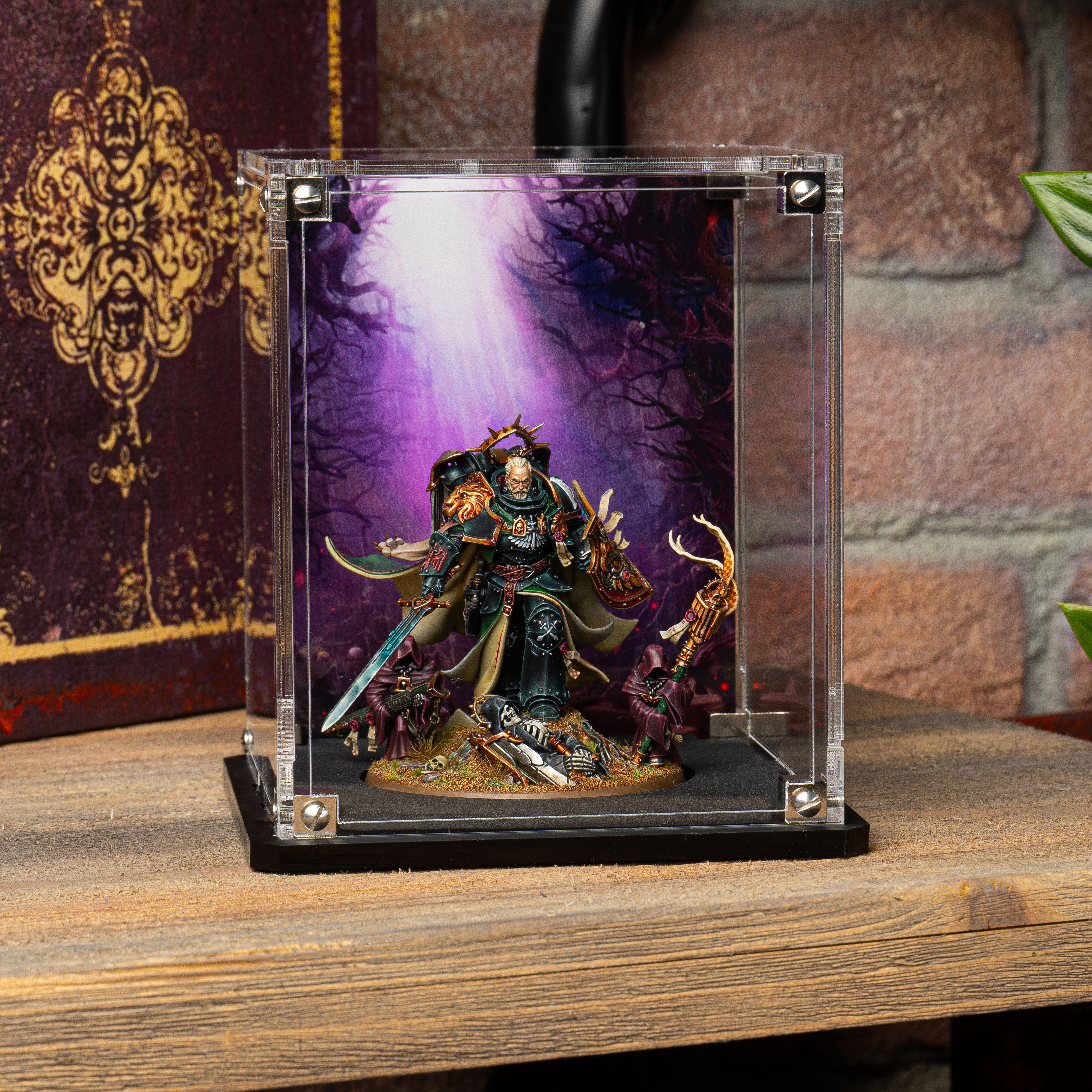 Display Case for Warhammer® 40,000 Dark Angels Lion El’Jonson