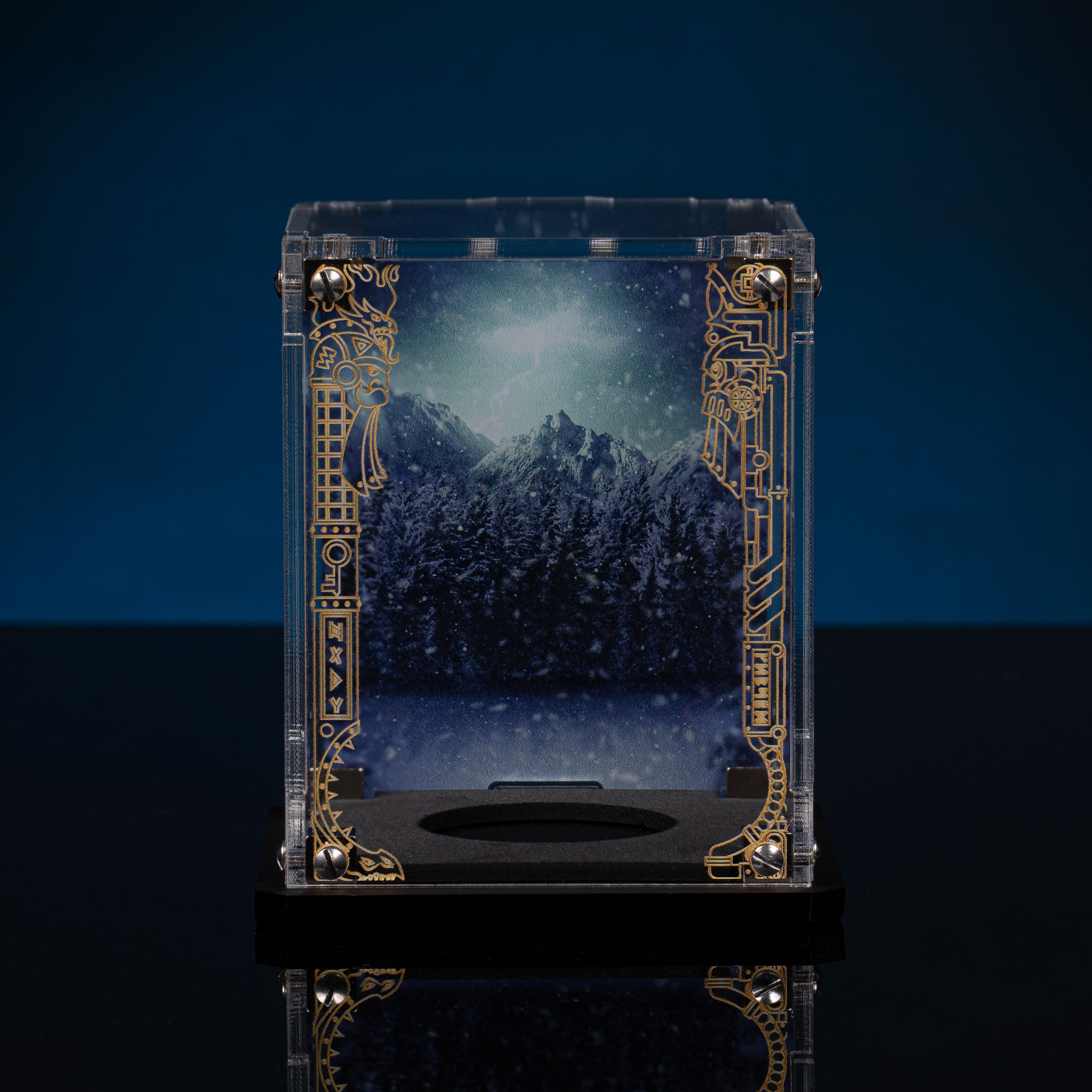 Limited Edition Display Case & Plaque for the Warhammer® Grombrindal Commemorative Anniversary Miniature