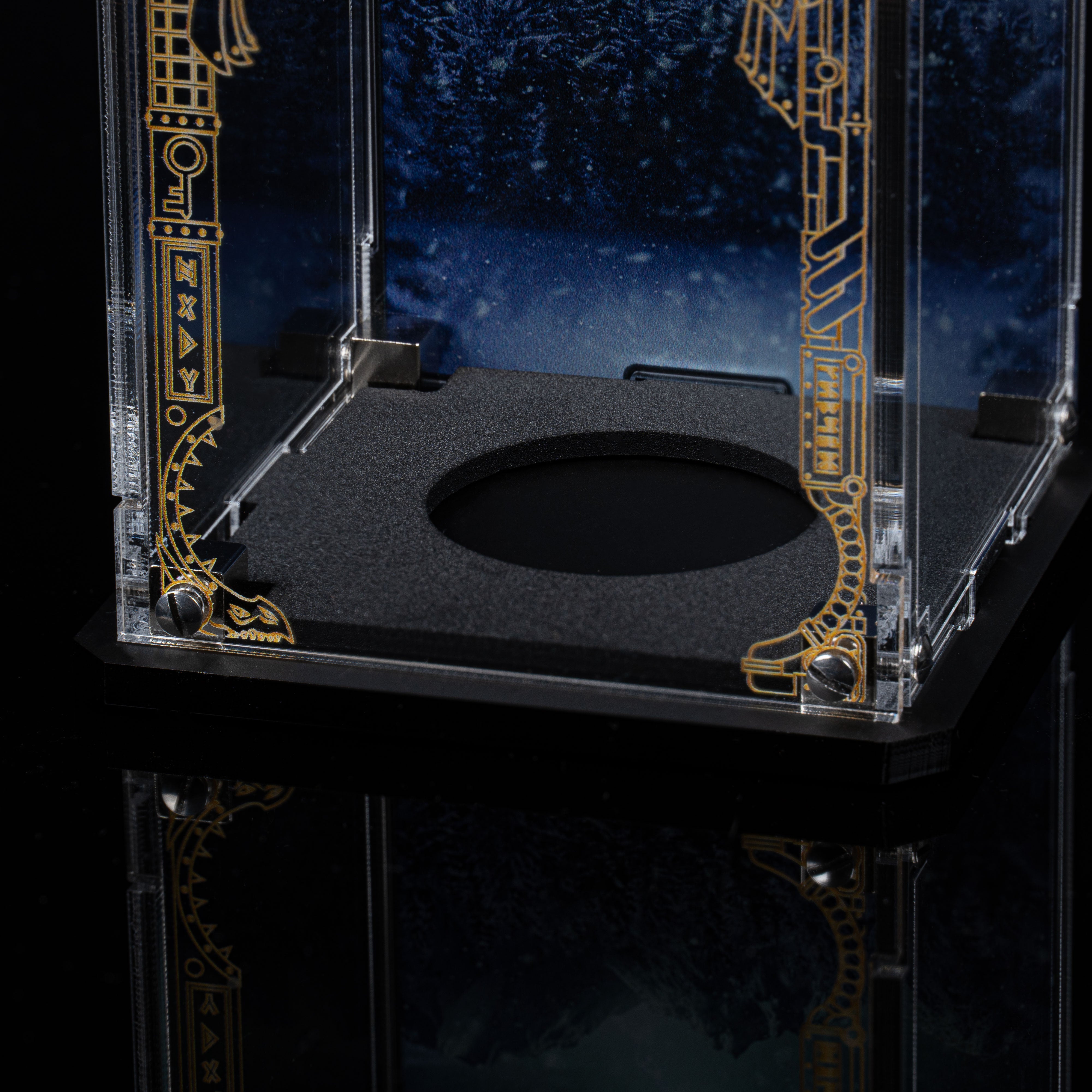 Limited Edition Display Case & Plaque for the Warhammer® Grombrindal Commemorative Anniversary Miniature