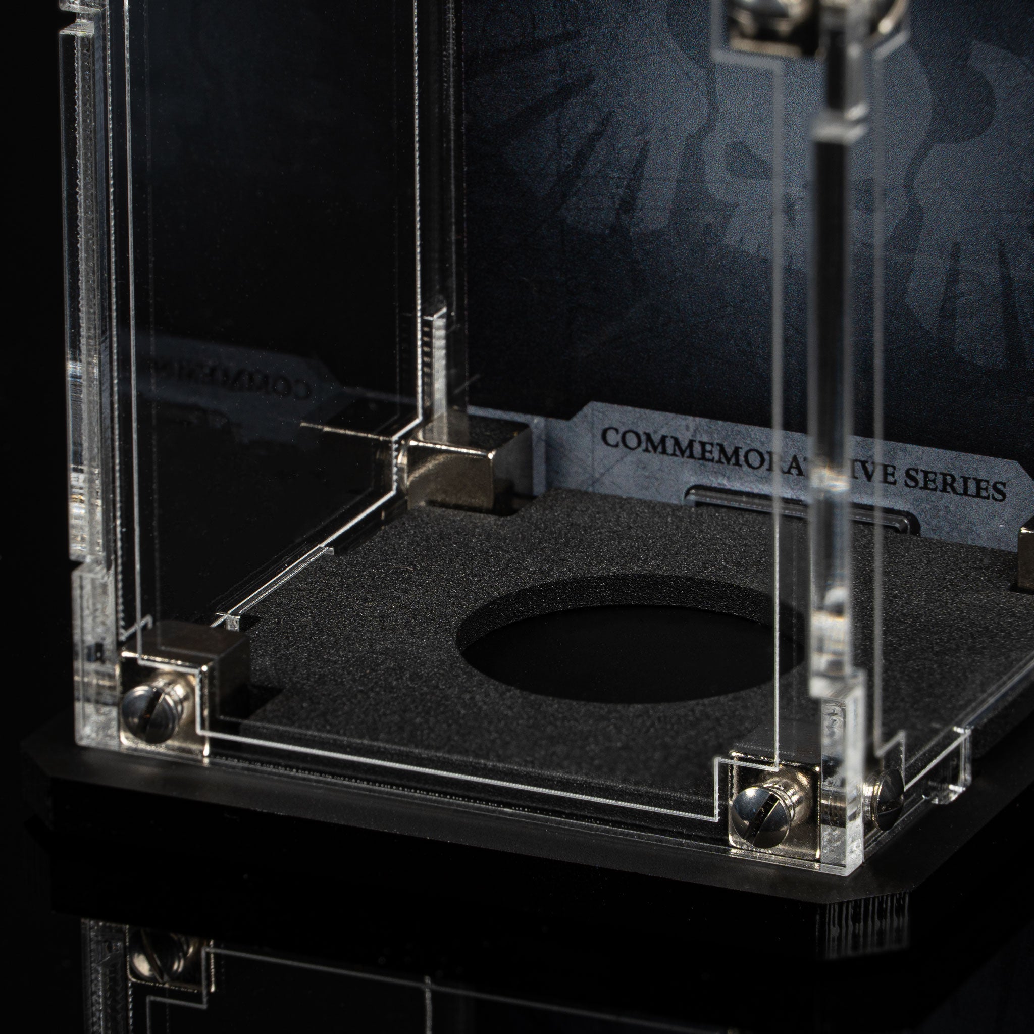Display Case for Warhammer®+ Astra Militarum - Unbroken