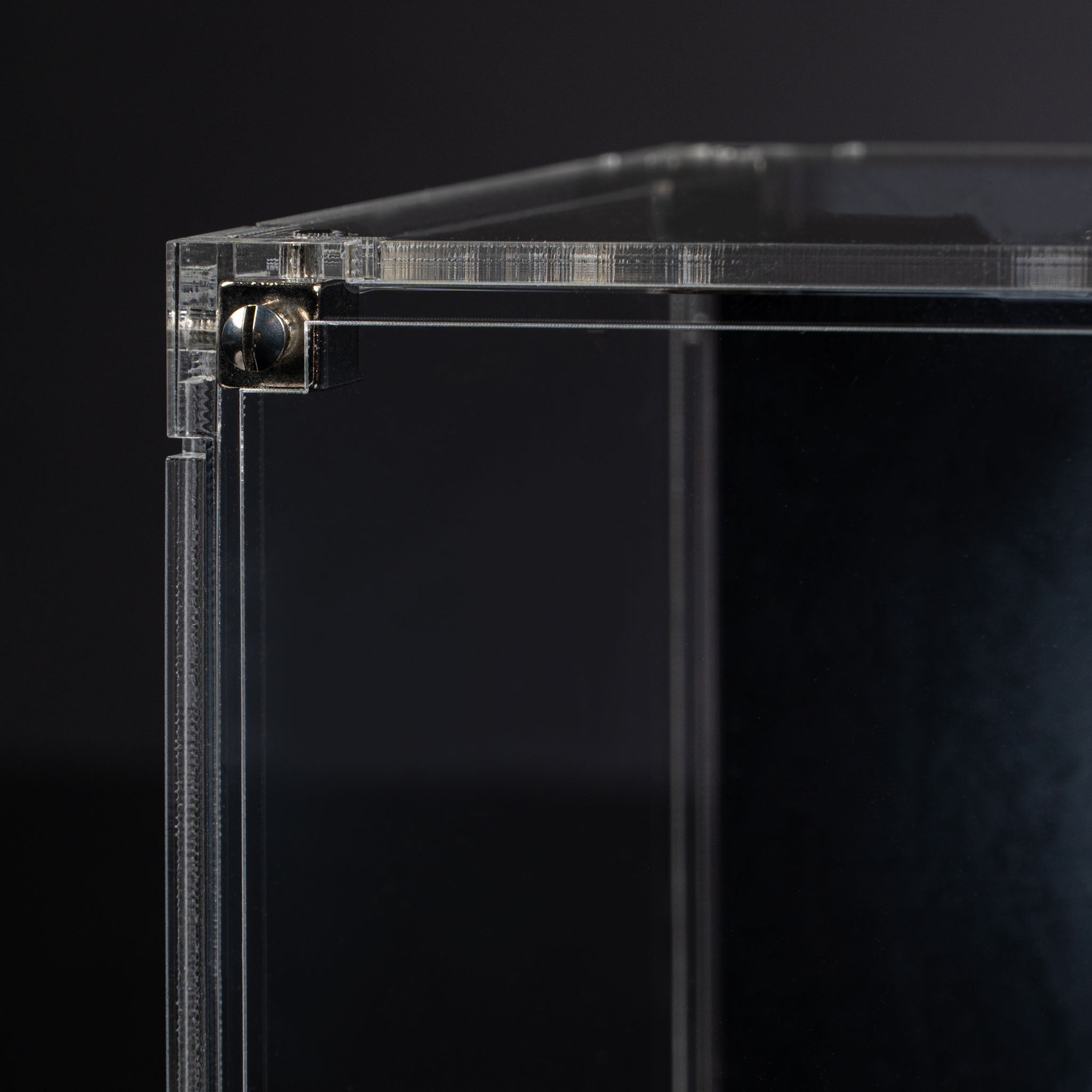 Display Case for Warhammer®+ Imperial Agents - Inquisitor Ostramandeus