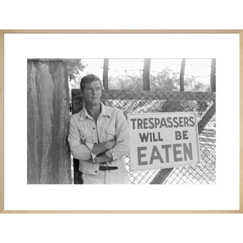 James Bond Live And Let Die Photo Framed Art Print - By King & McGaw