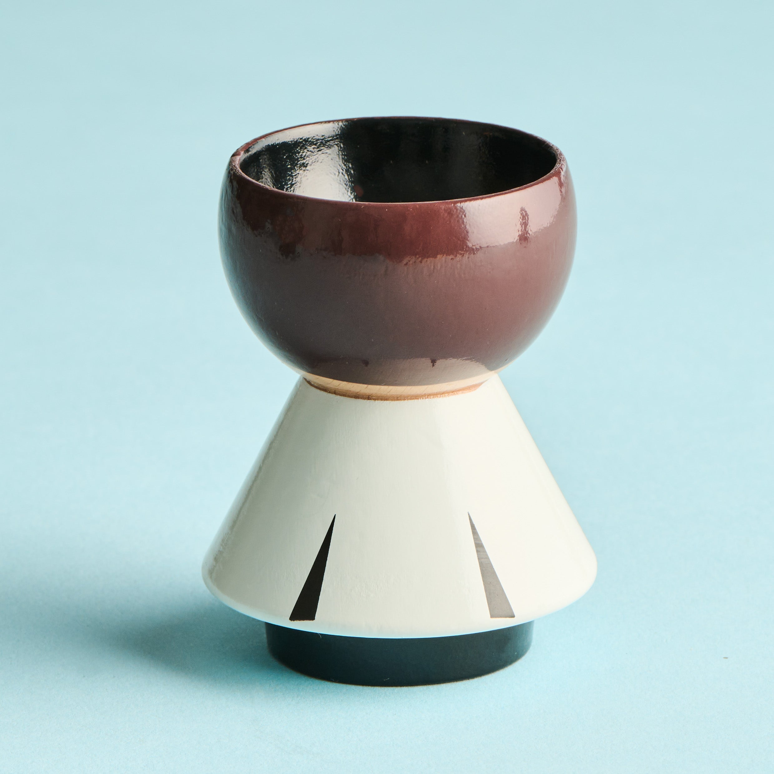 The James Egg Cup - White Dinner Jacket Edition (Outlet Item)