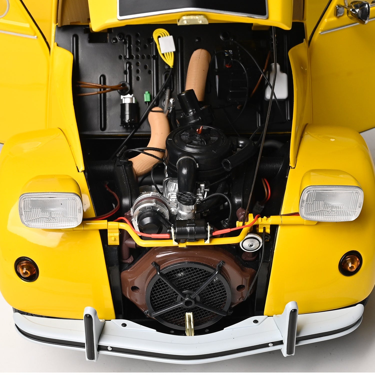James Bond For Your Eyes Only Citroën 2CV Model Car Kit - Numbered Collector's Edition - By Agora Models (Pre-order)