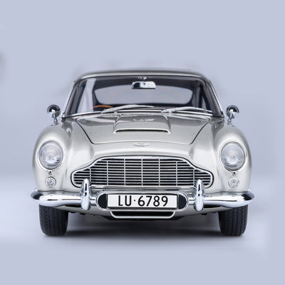 James Bond Aston Martin DB5 Model Car - Goldfinger Edition - By AUTOart