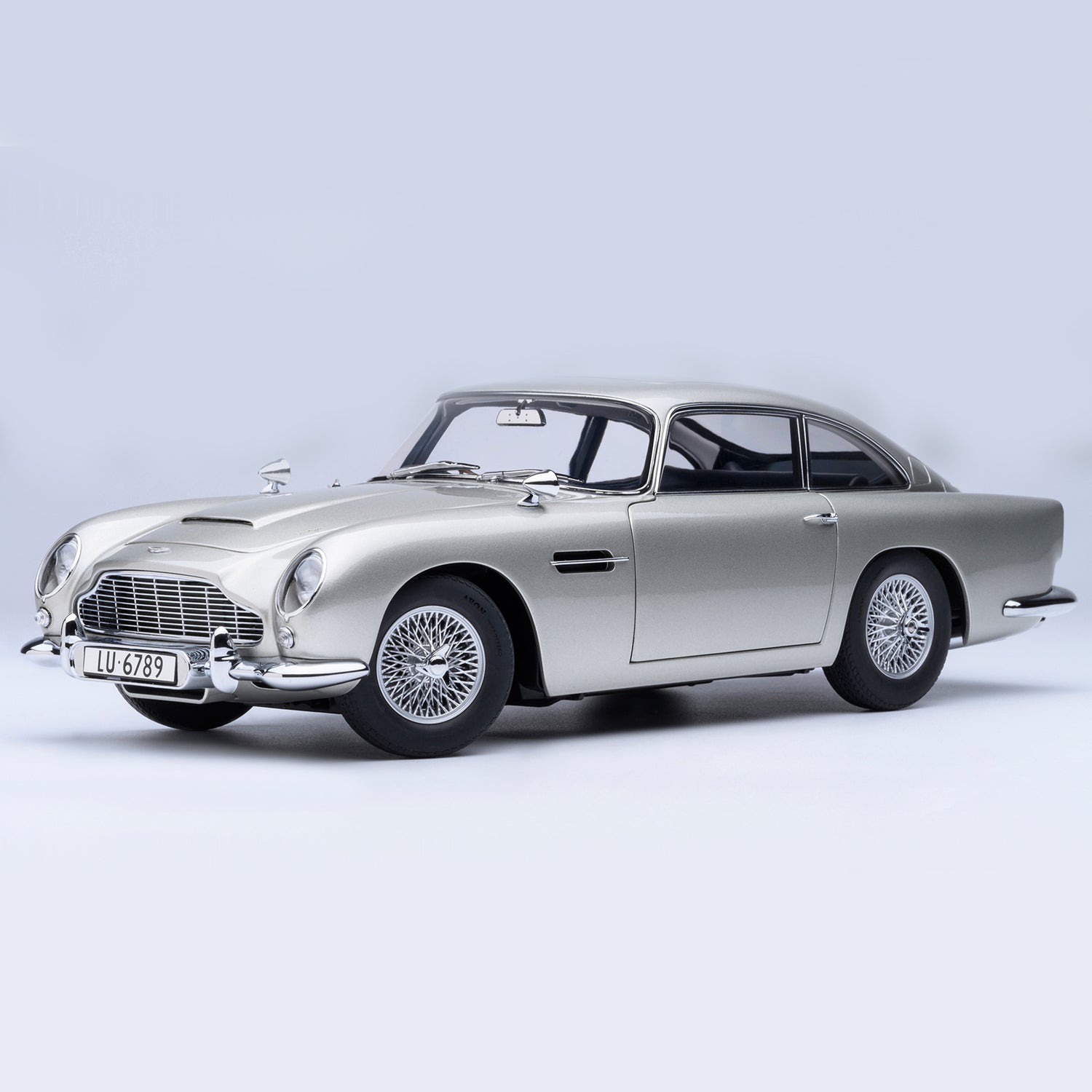 James Bond Aston Martin DB5 Model Car - Goldfinger Edition - By AUTOart