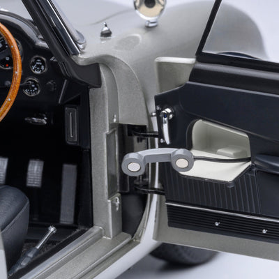 James Bond Aston Martin DB5 Model Car - Goldfinger Edition - By AUTOart