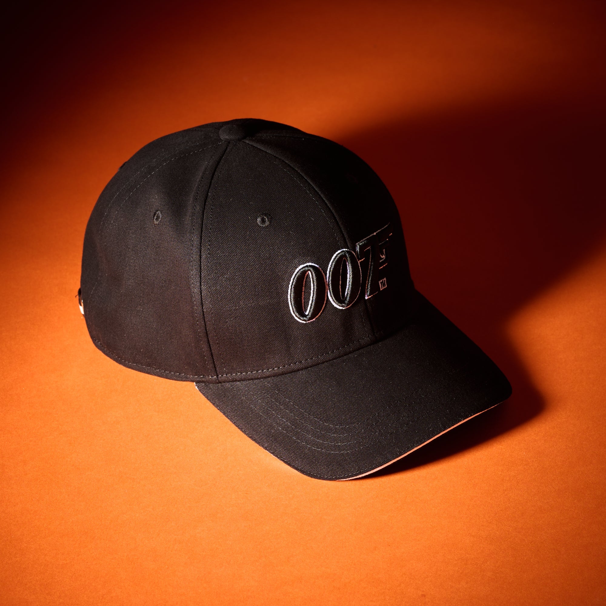 James Bond 007 Two-Tone Embroidered Baseball Cap - Black