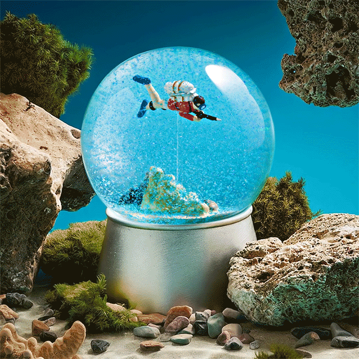 James Bond Thunderball Sea Globe - Limited Edition (Outlet Item)