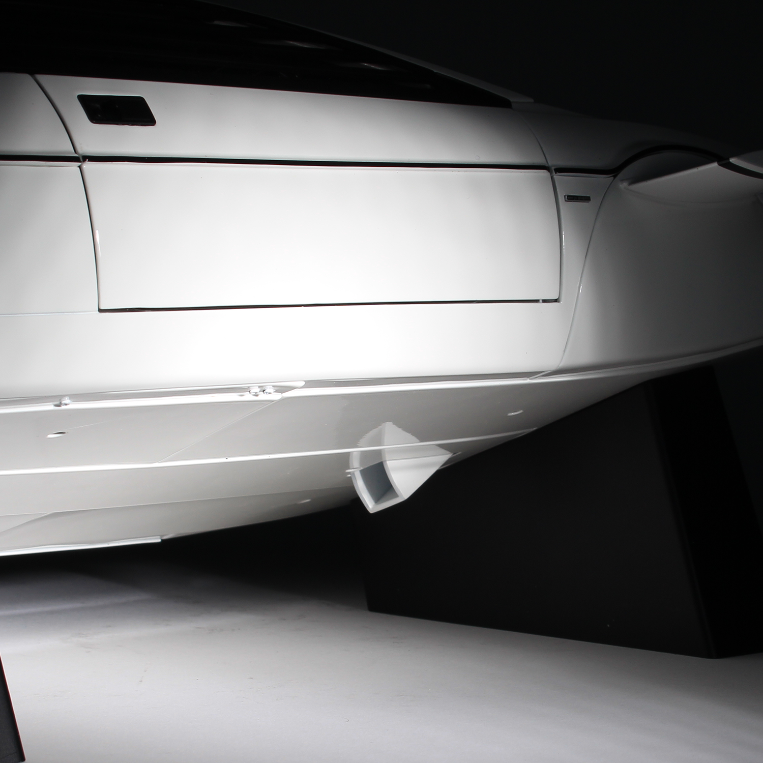 James Bond The Spy Who Loved Me Lotus Esprit Model Car Kit - By Agora Models