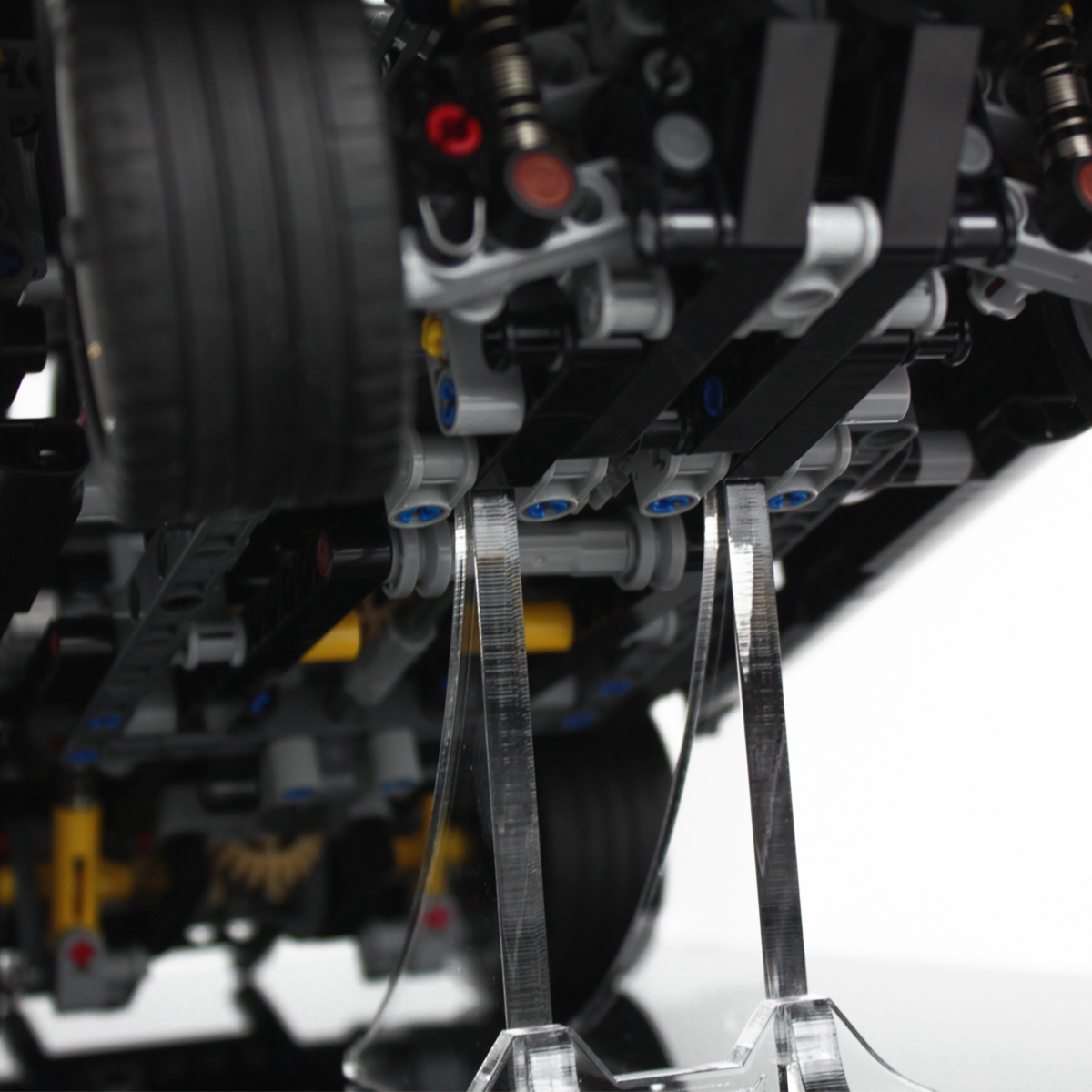 Display Case for LEGO® Technic: Dom's Dodge Charger (42111)