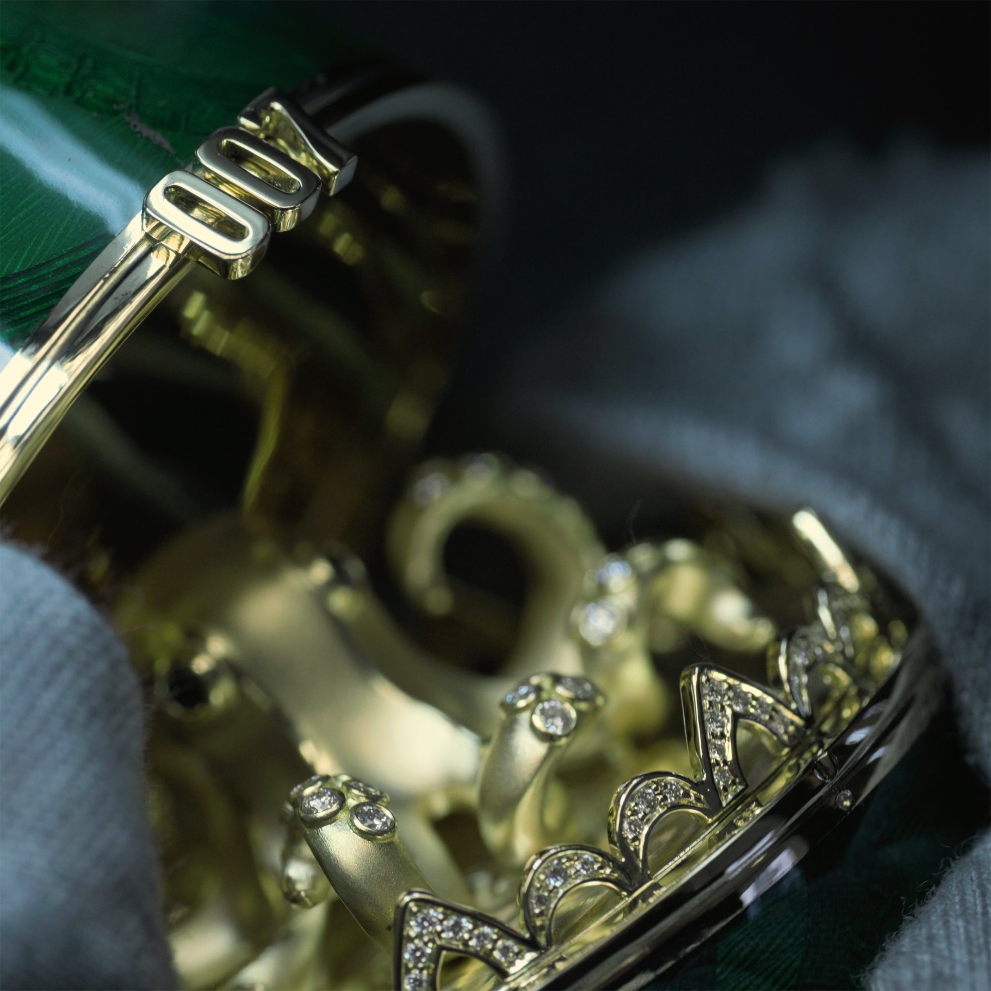 Fabergé x 007 Octopussy Egg Objet - Numbered Edition