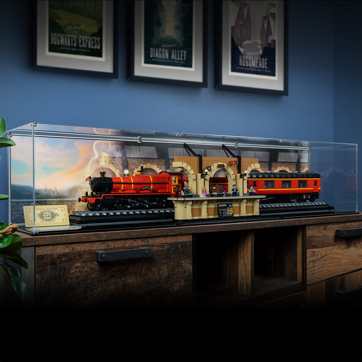 Display Case for LEGO® Harry Potter: Hogwarts Express™ Collectors' Edition (76405)