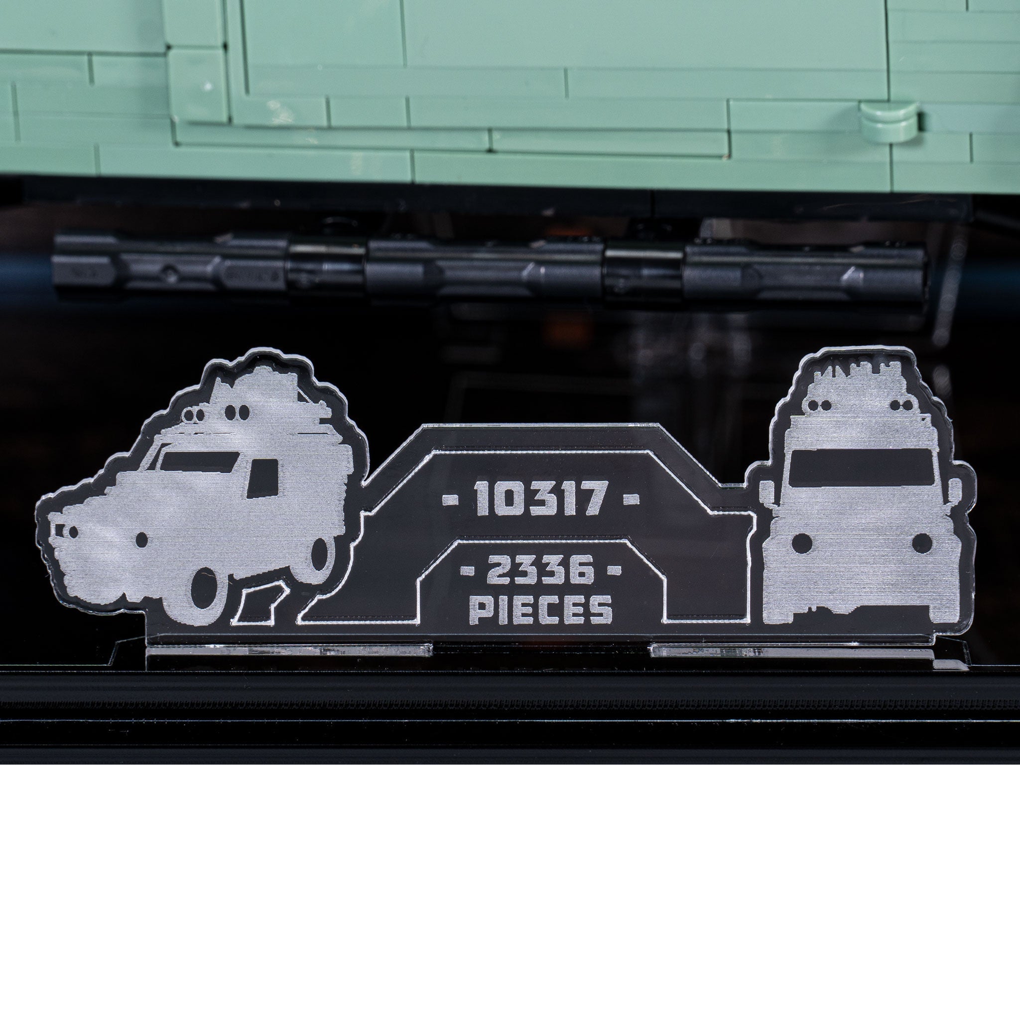 Display Case for LEGO® Icons: Land Rover Classic Defender 90 (10317)