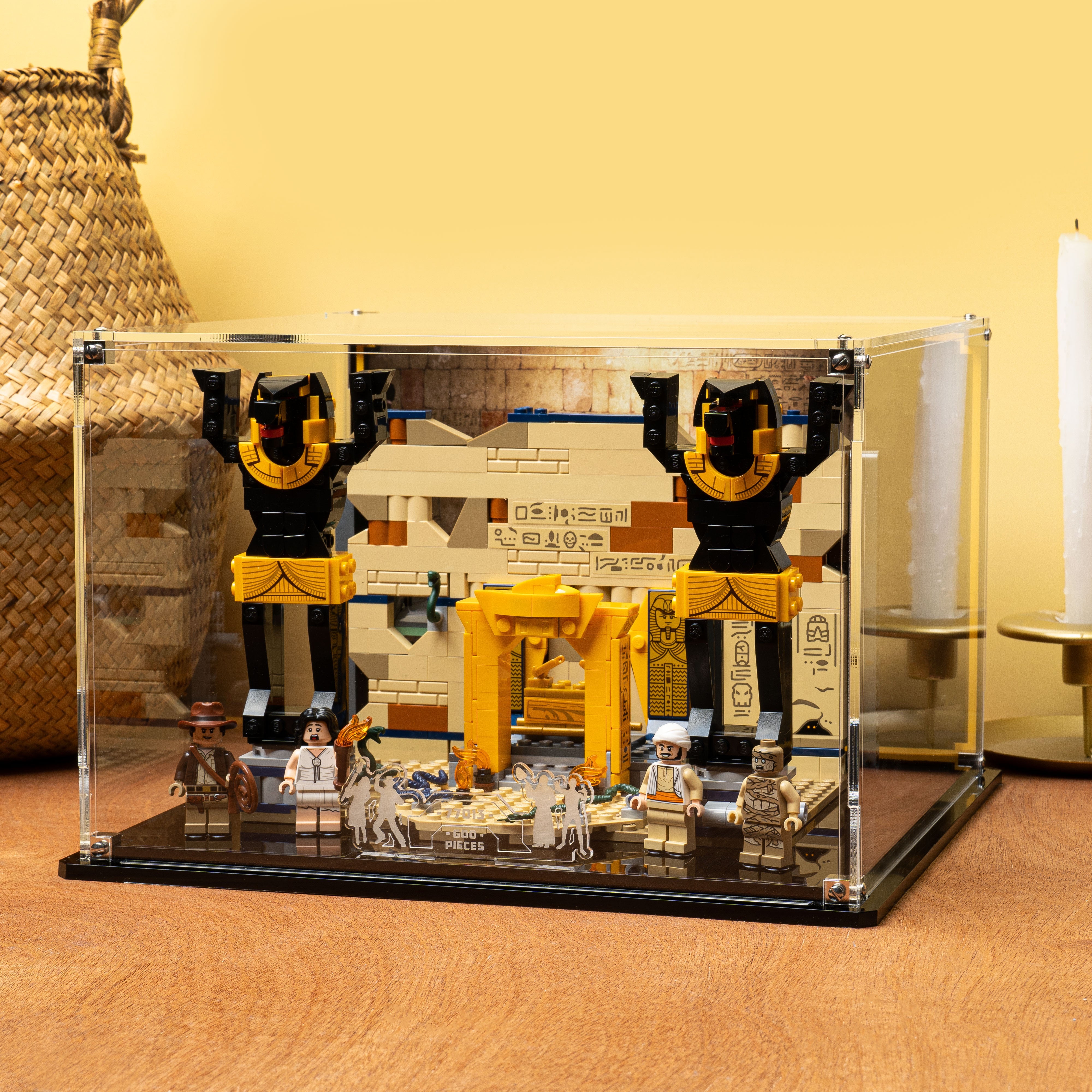 Display Case for LEGO® Indiana Jones™ Escape from the Lost Tomb (77013)