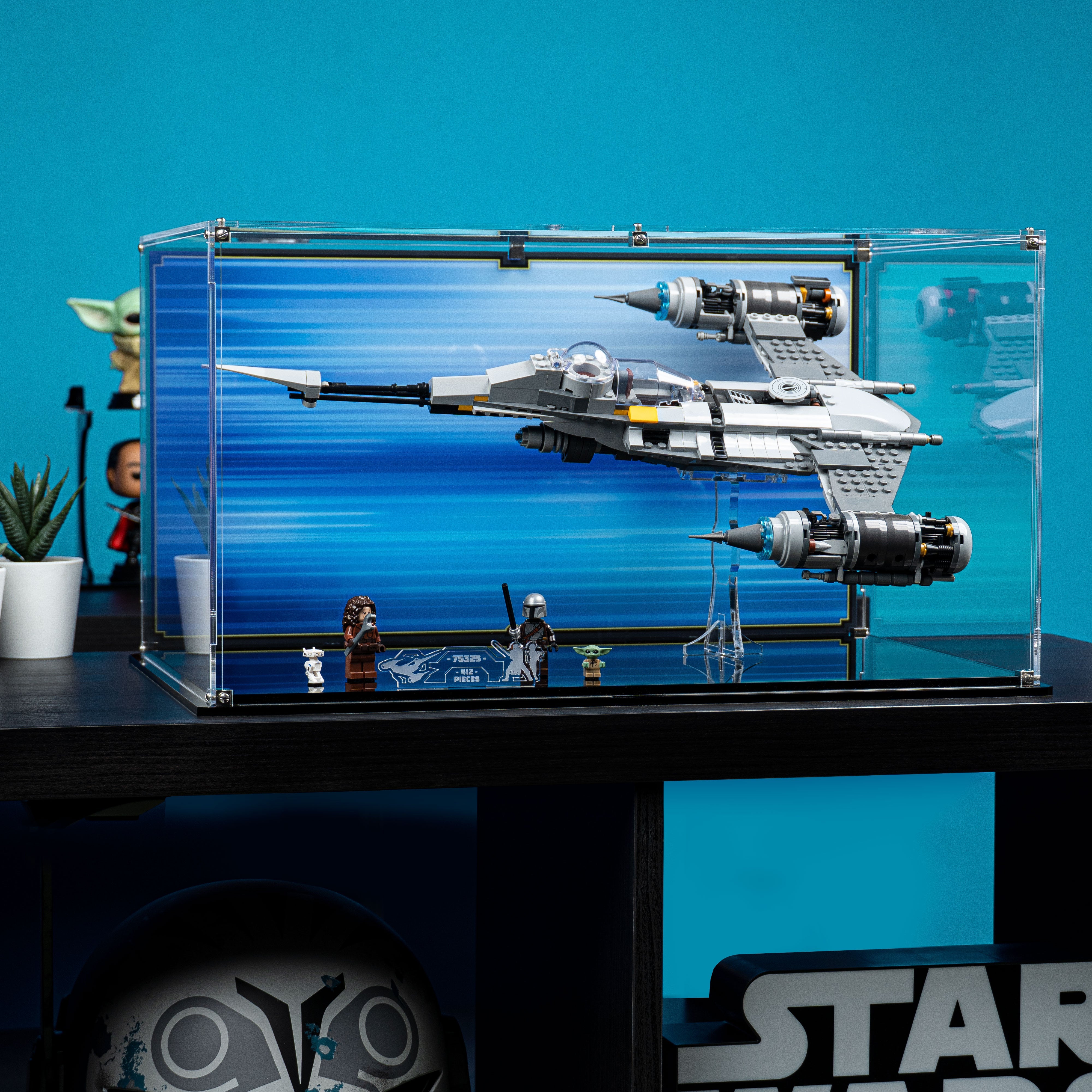 Display Case for LEGO® Star Wars The Mandalorian's N-1 Starfighter™ (75325)