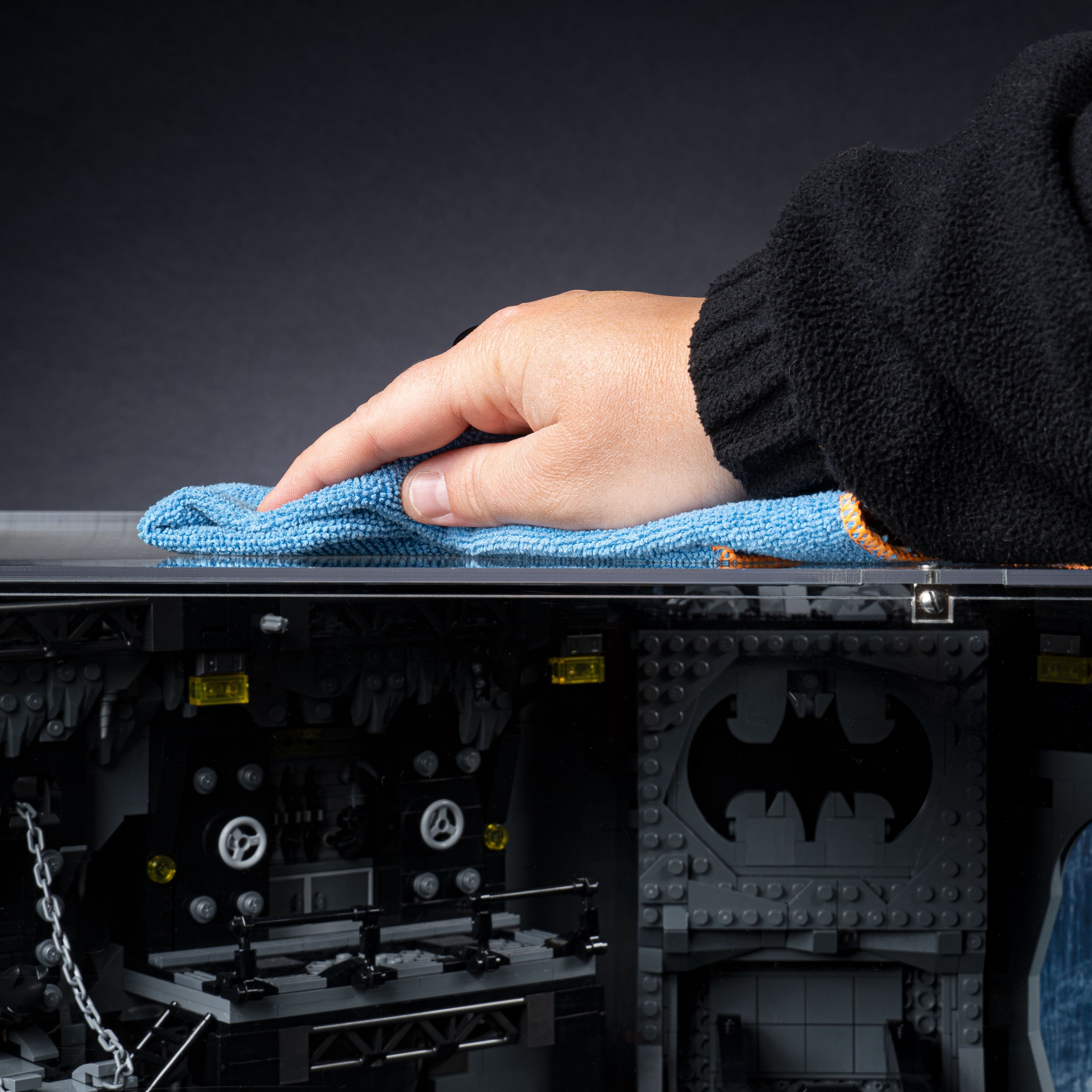 Limited Edition Display Case for LEGO® Batcave™ Shadow Box (76252)
