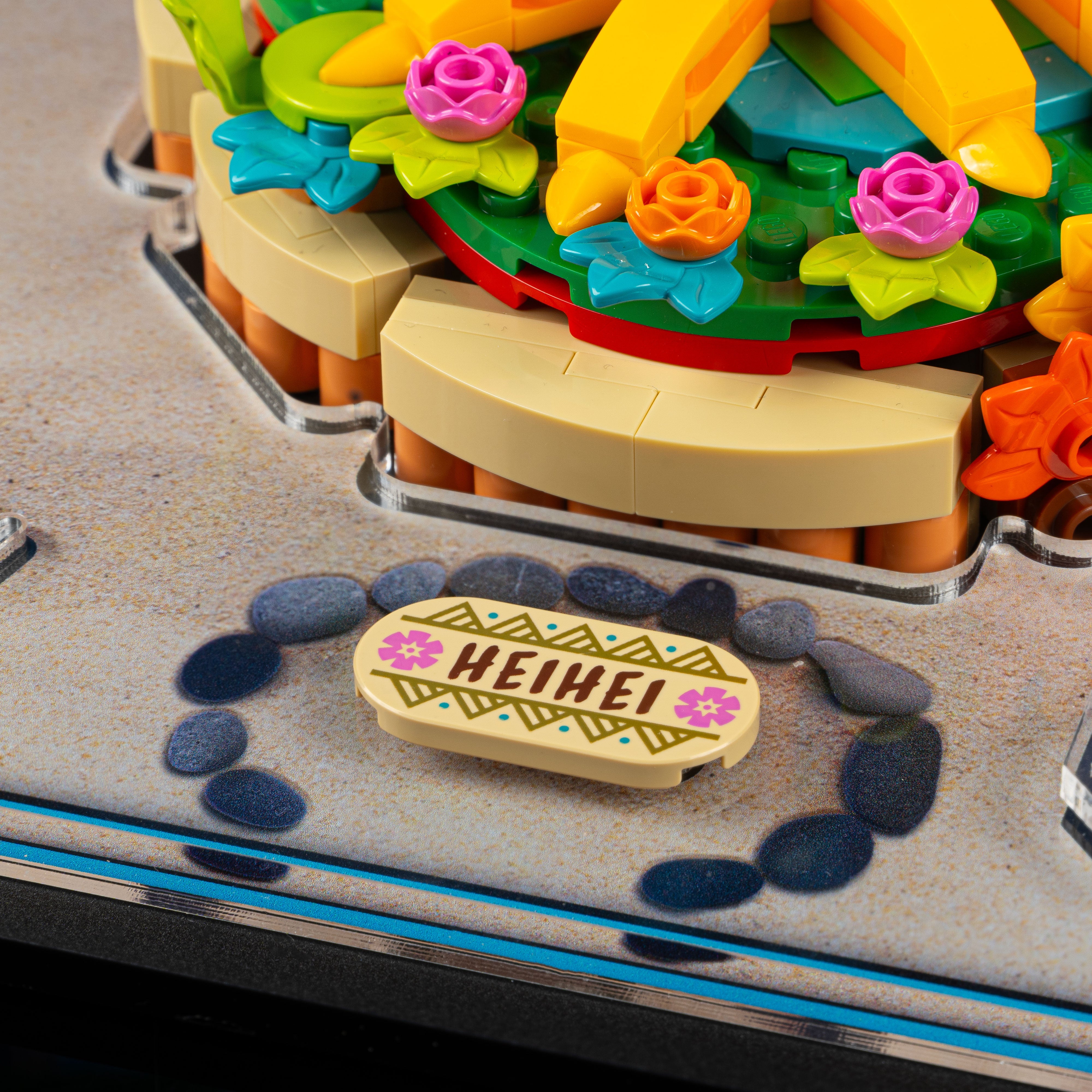 Limited Edition Display Case for LEGO® Disney Heihei (43272)