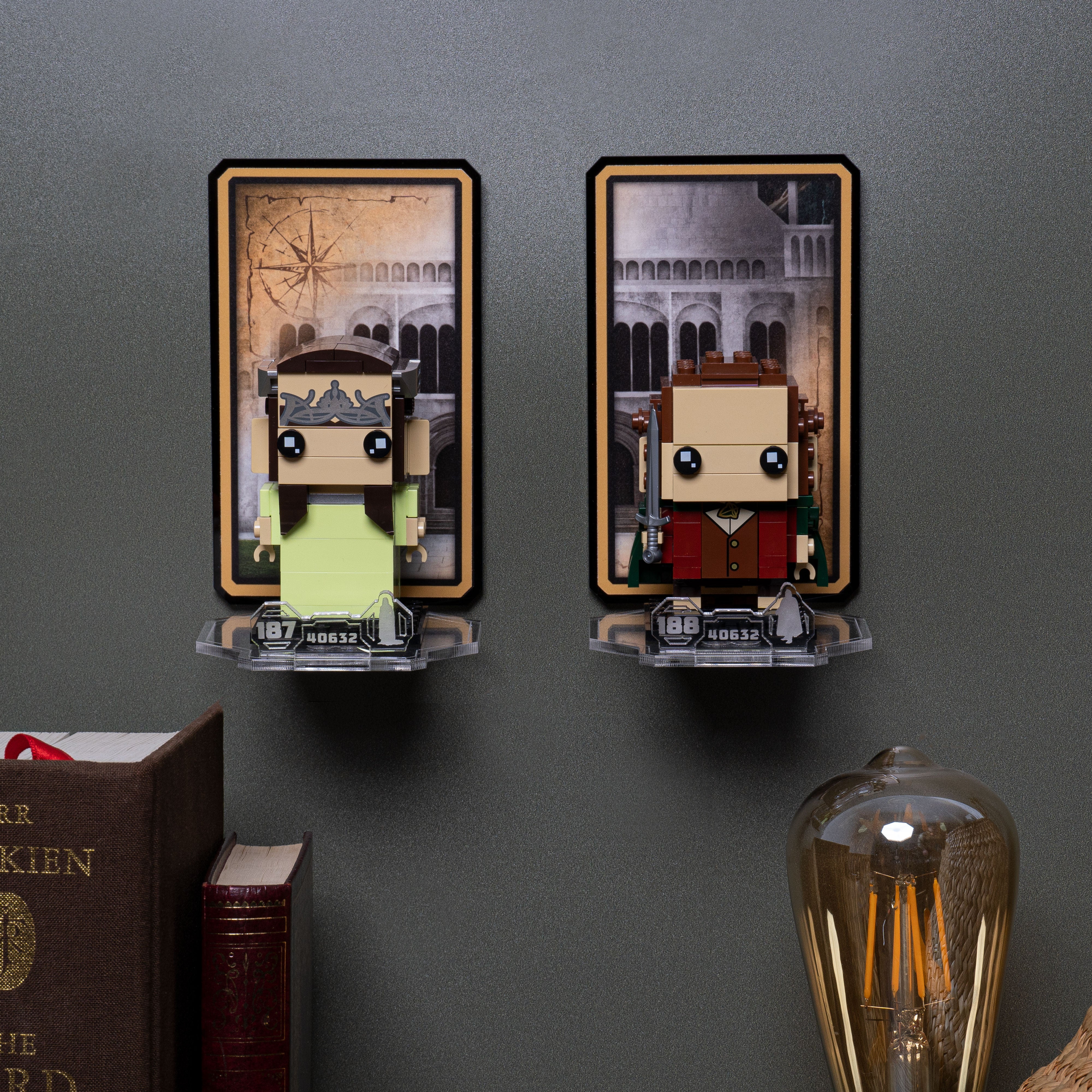 Wall mounted Display for LEGO® Brickheadz: Aragorn™ & Arwen™ (40632)