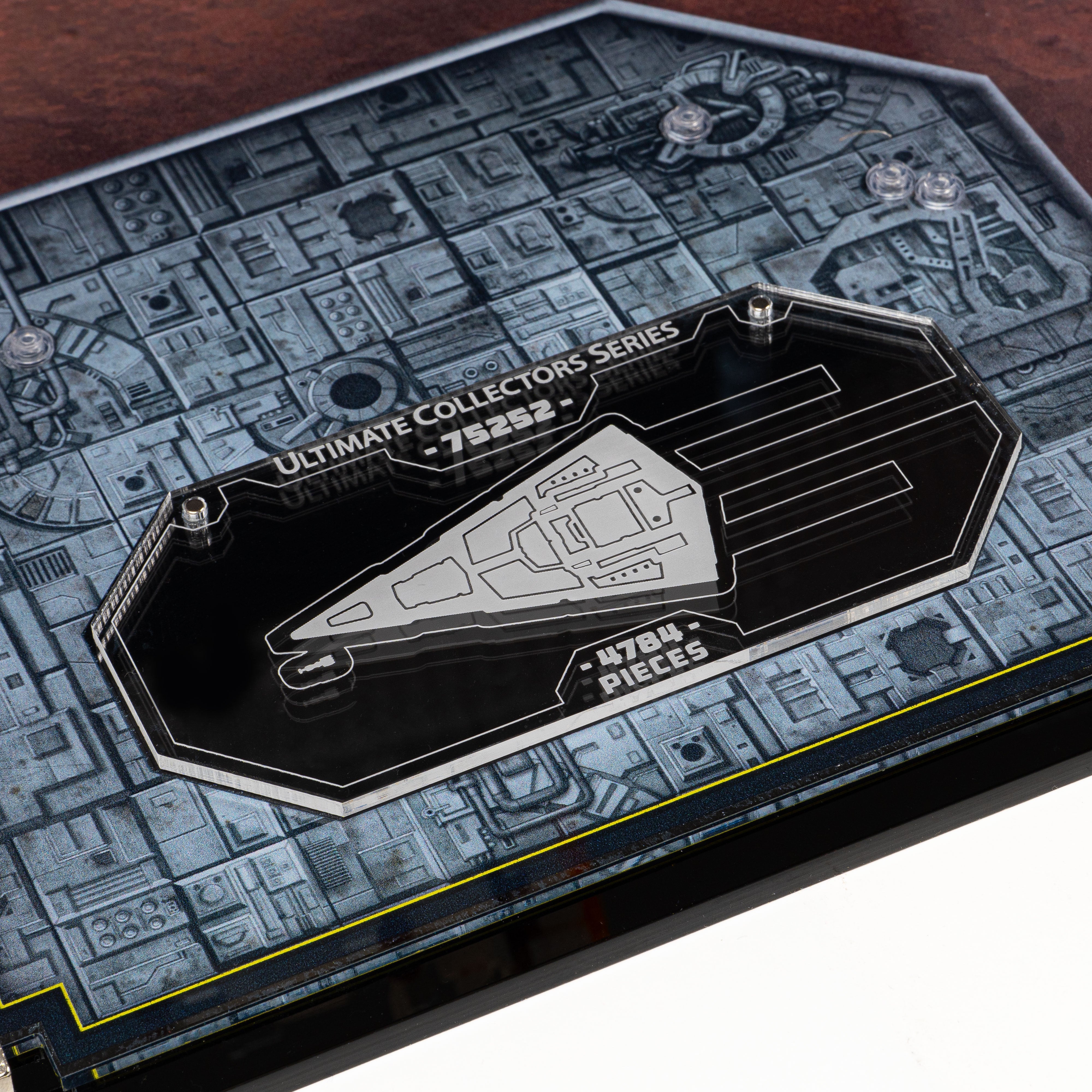 Display Case for LEGO® Star Wars™ UCS Imperial Star Destroyer™ (75252)