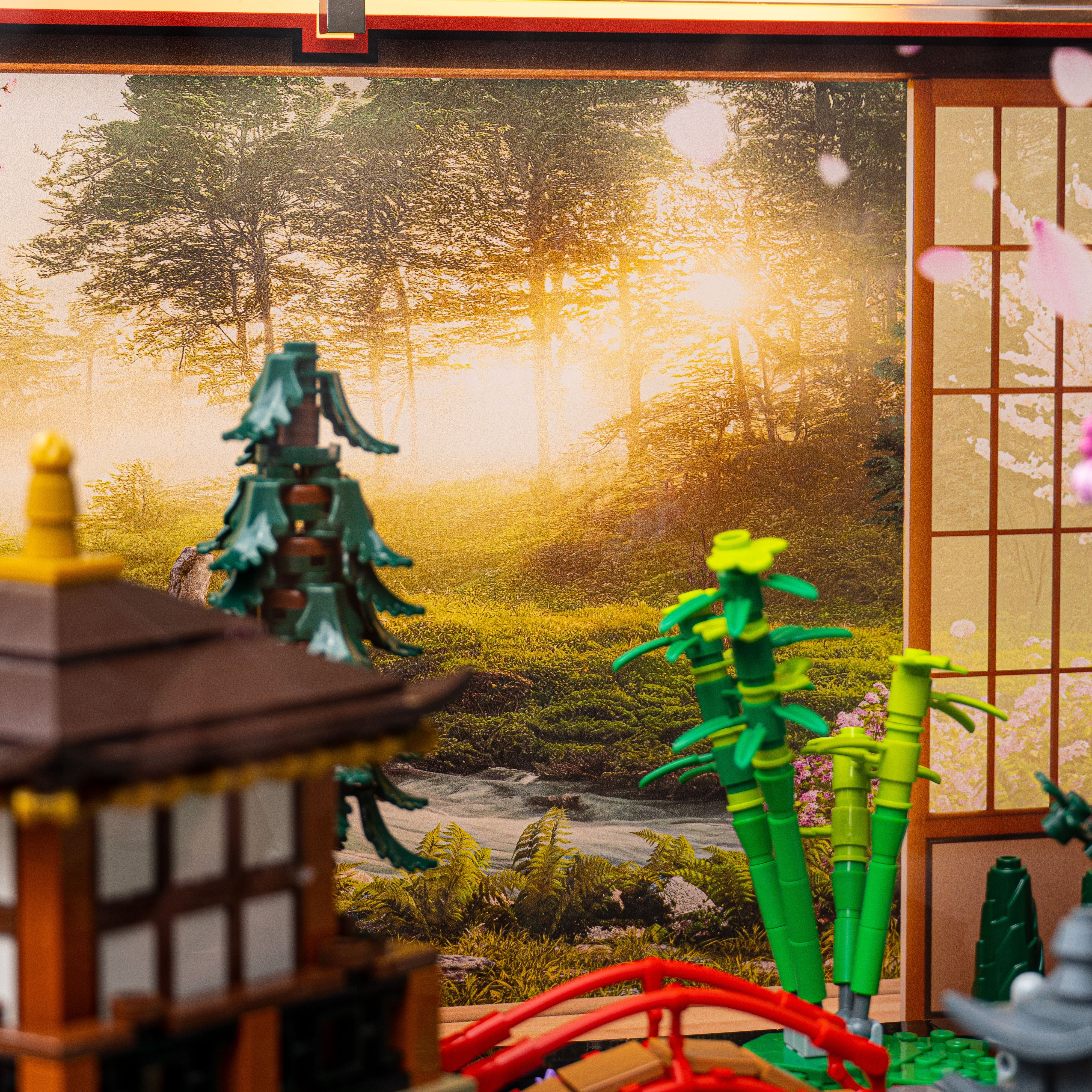 Display Case for LEGO® Icons: Tranquil Garden (10315)