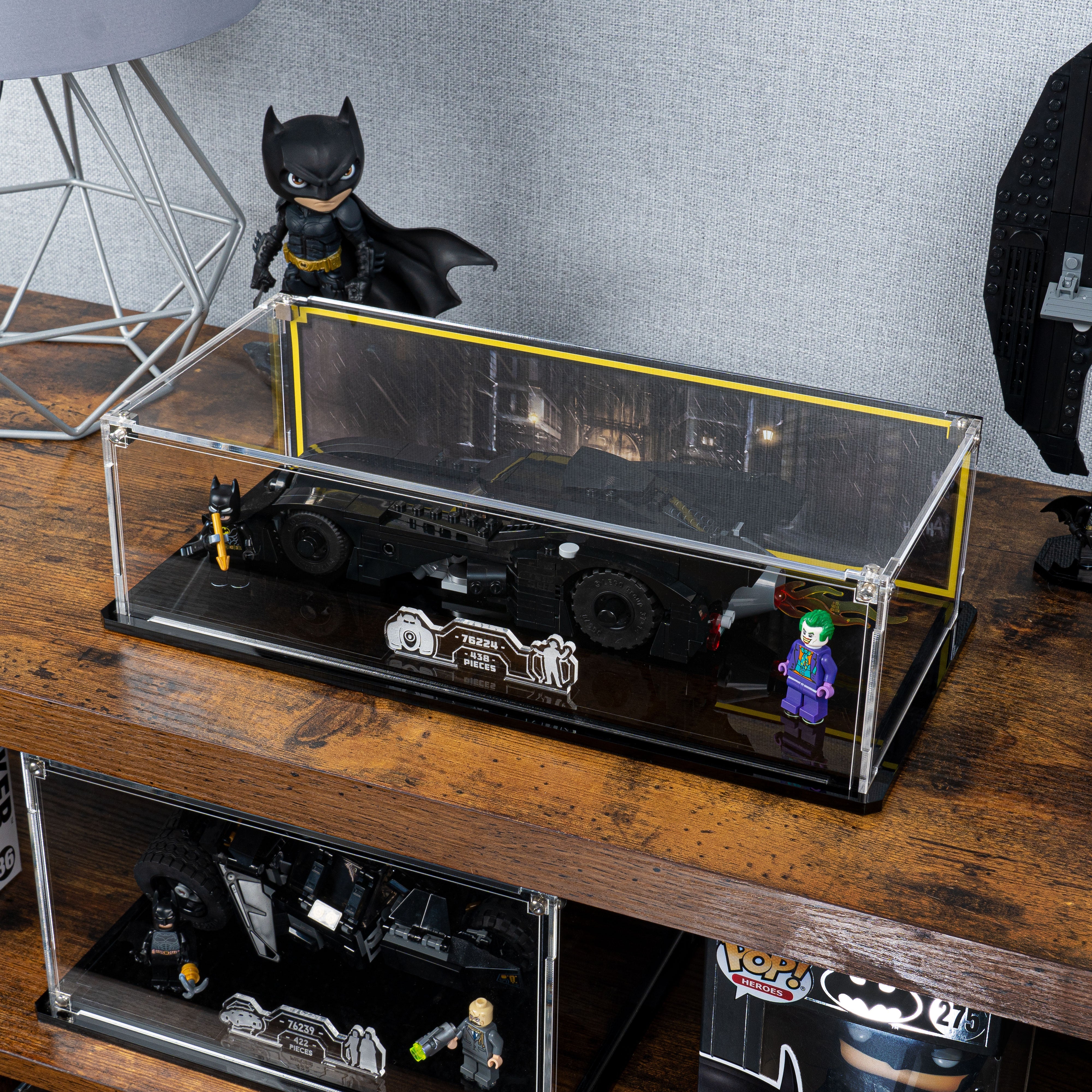 Display Case for LEGO® Batmobile™: Batman™ vs. The Joker™ Chase (76224)
